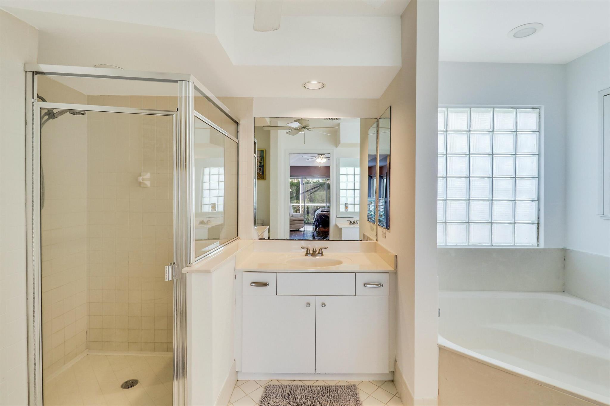 9125 SE Deerberry Place