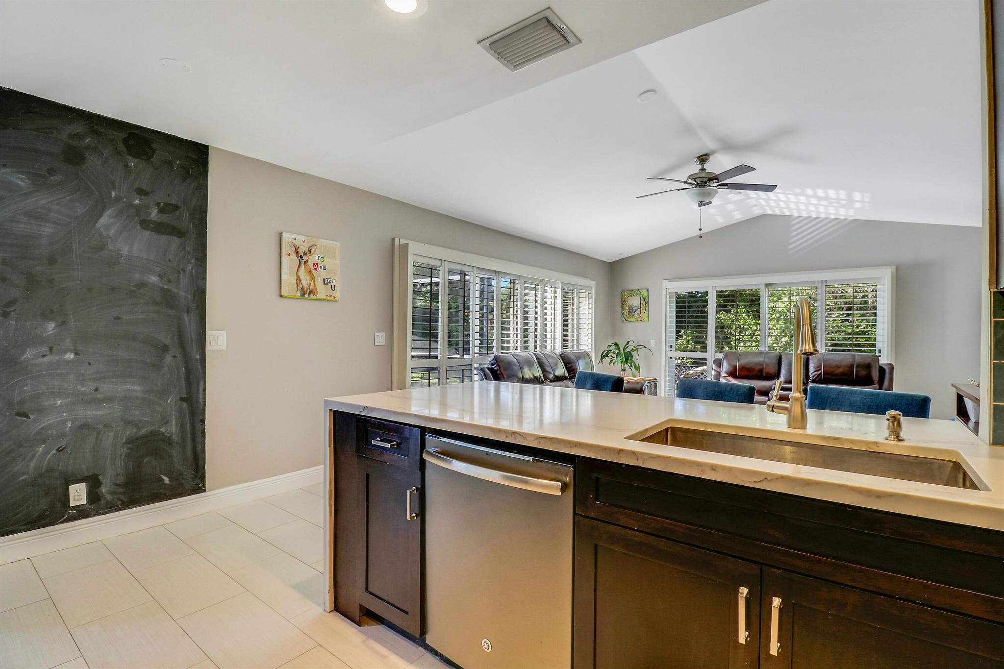 9125 SE Deerberry Place