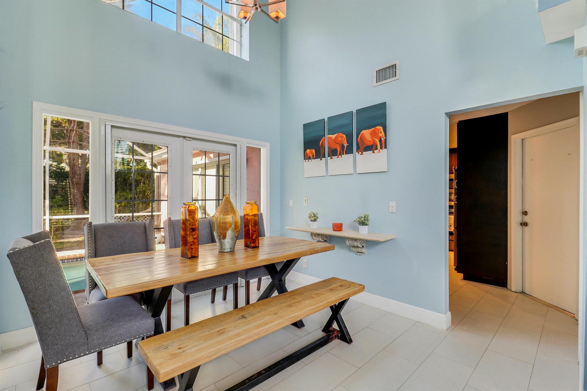 9125 SE Deerberry Place