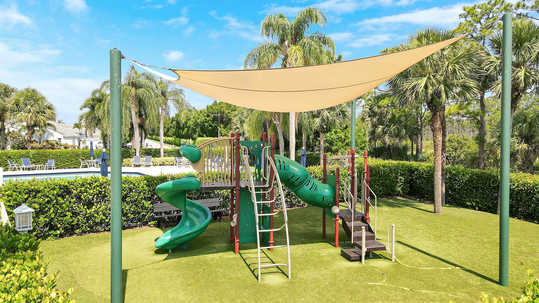 9125 SE Deerberry Place