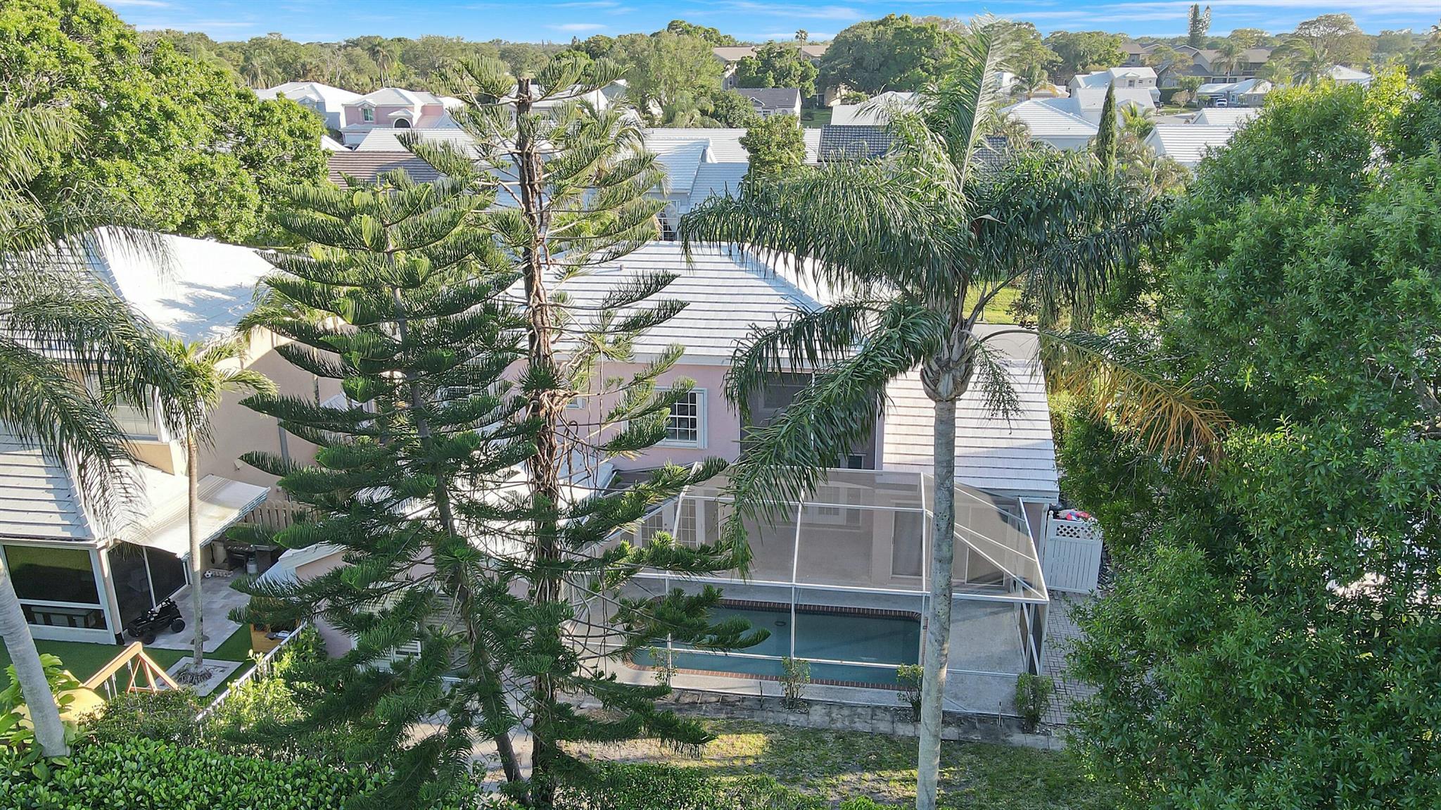 9125 SE Deerberry Place