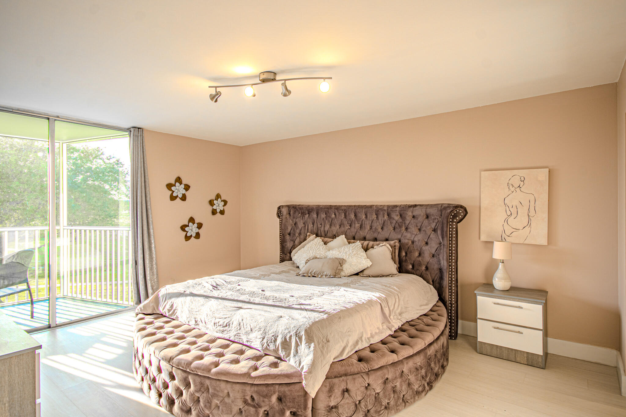 5301 NW 2nd Avenue 308