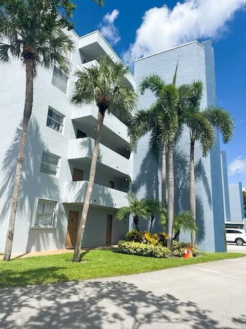 5301 NW 2nd Avenue 308