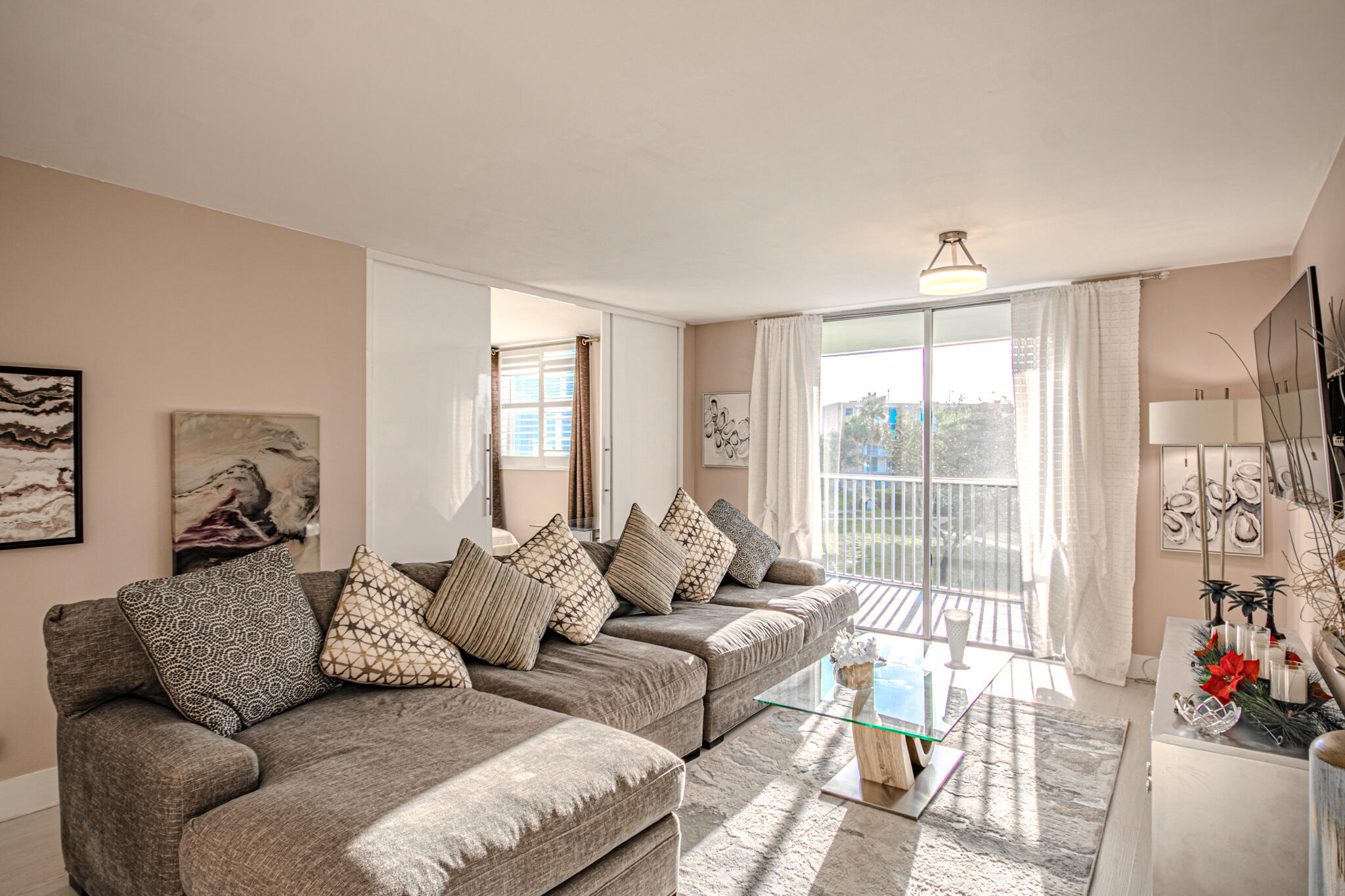 5301 NW 2nd Avenue 308