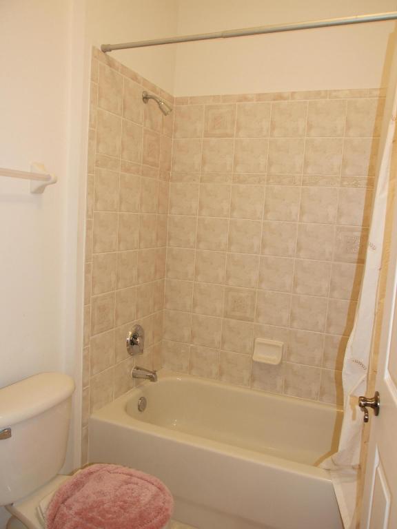 156 Village Boulevard E