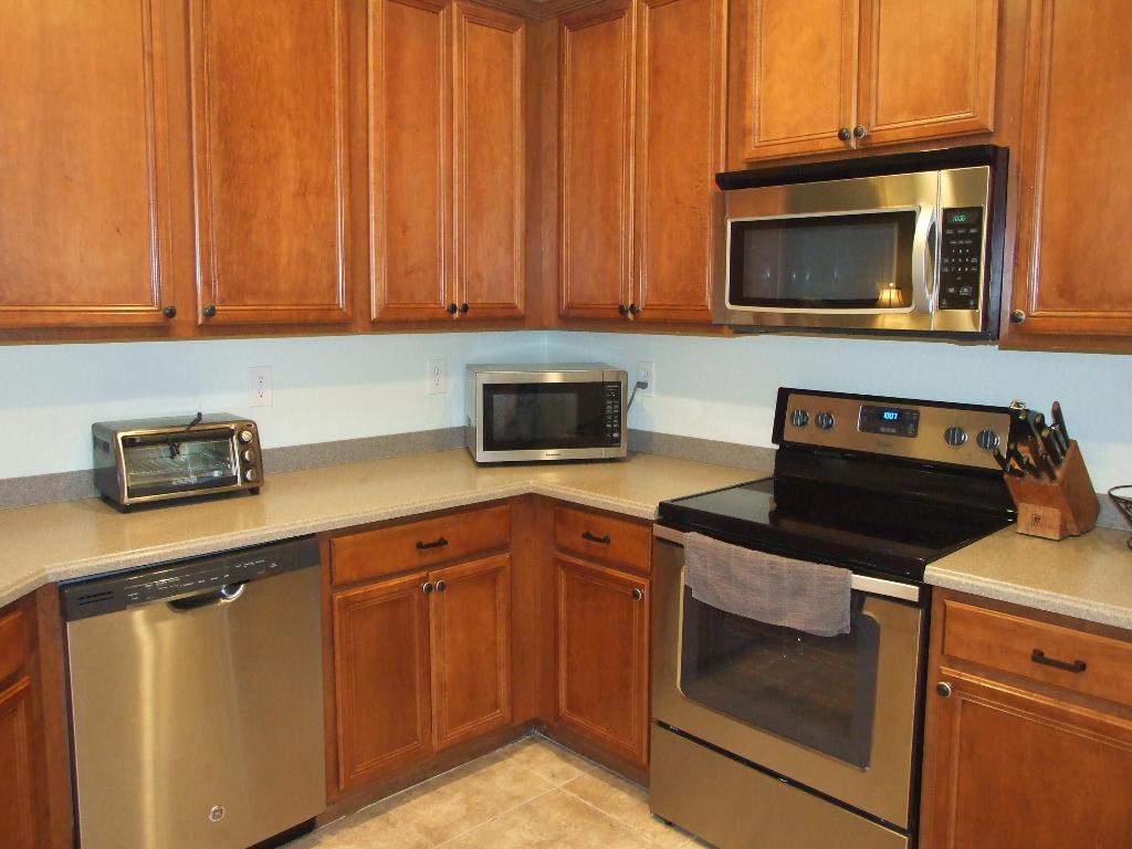 156 Village Boulevard E