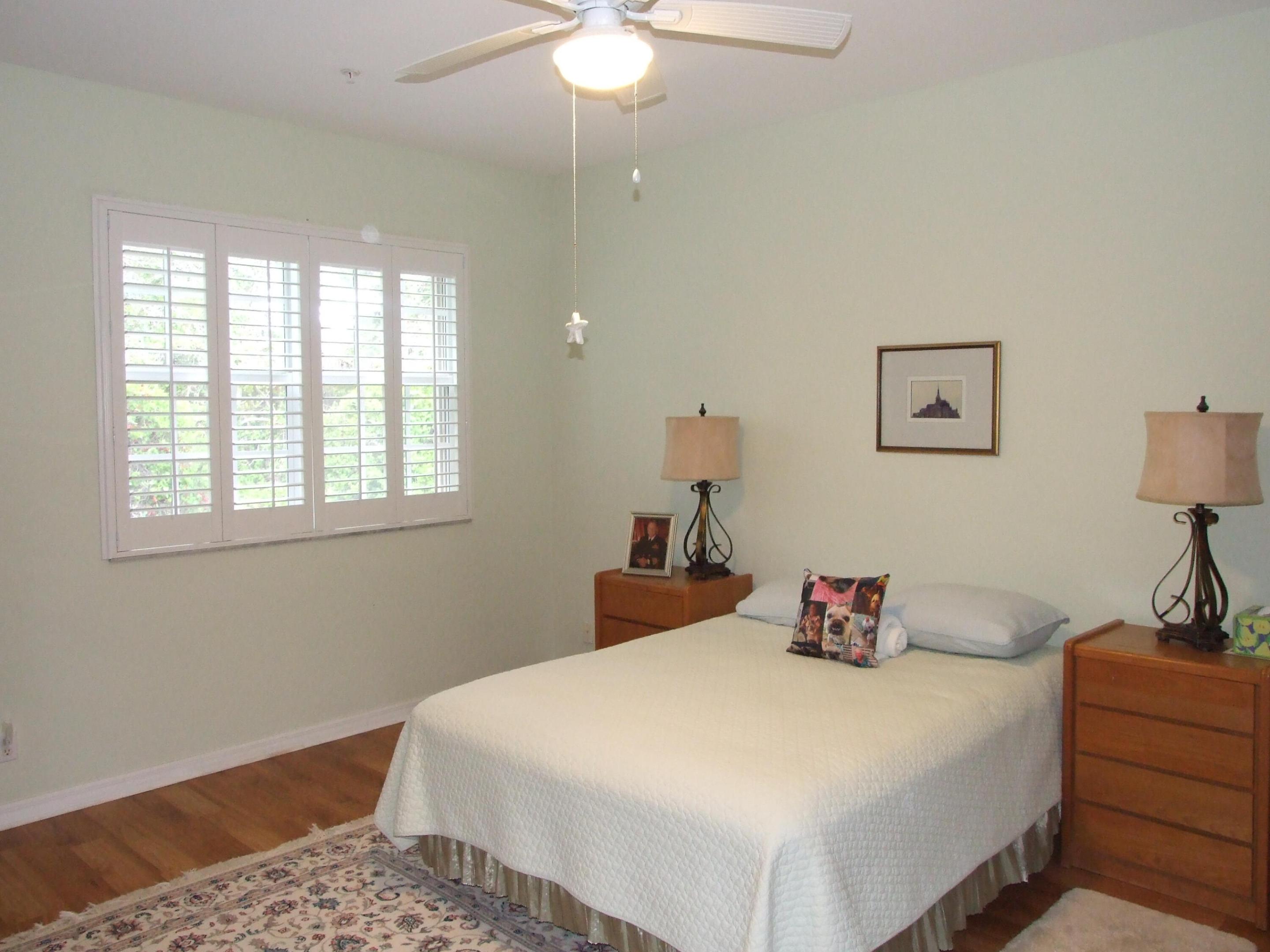 156 Village Boulevard E