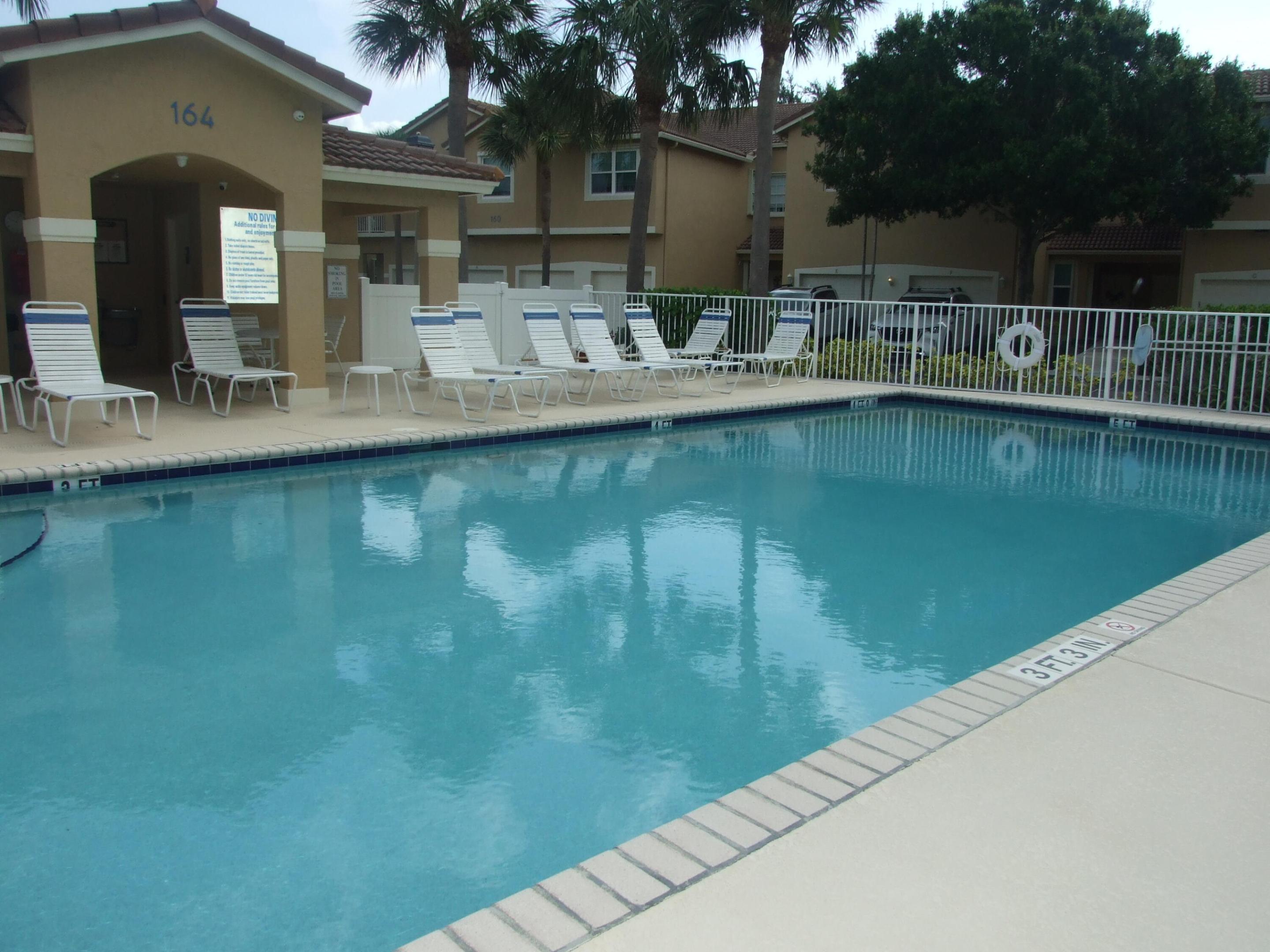 156 Village Boulevard E