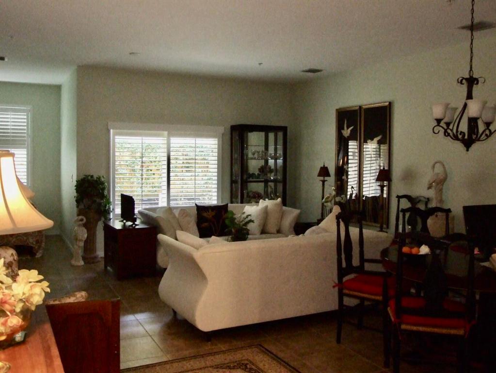 156 Village Boulevard E