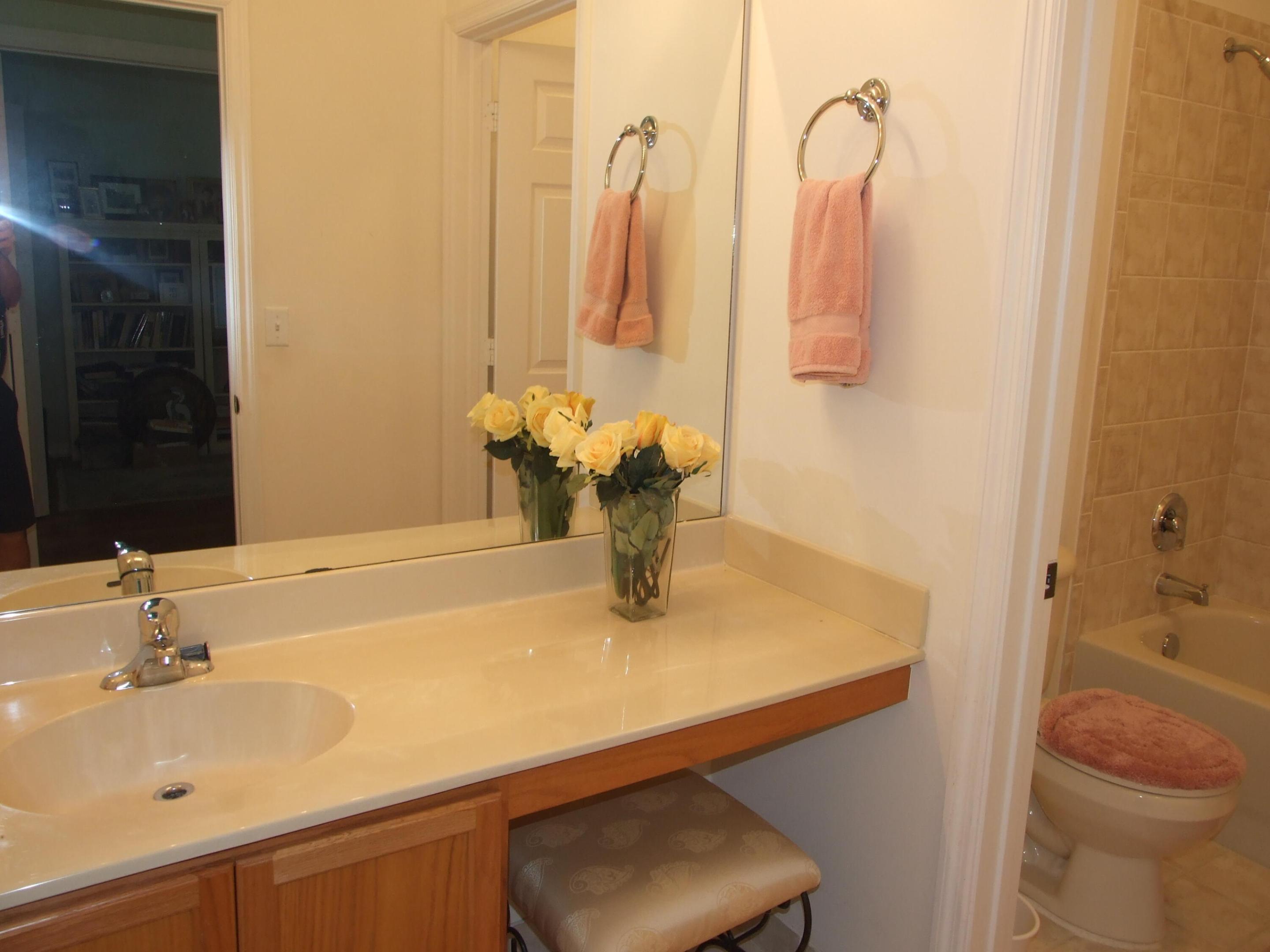 156 Village Boulevard E