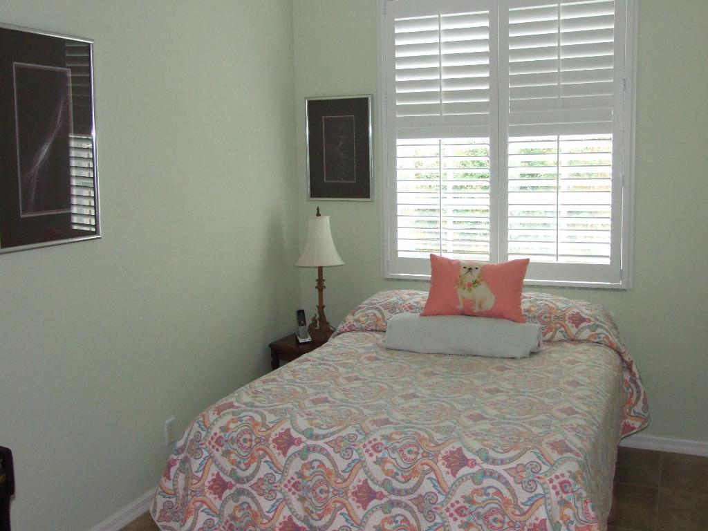 156 Village Boulevard E