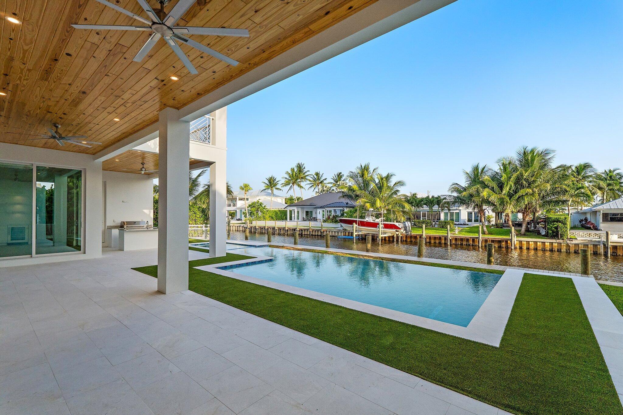 20 Tradewinds Circle