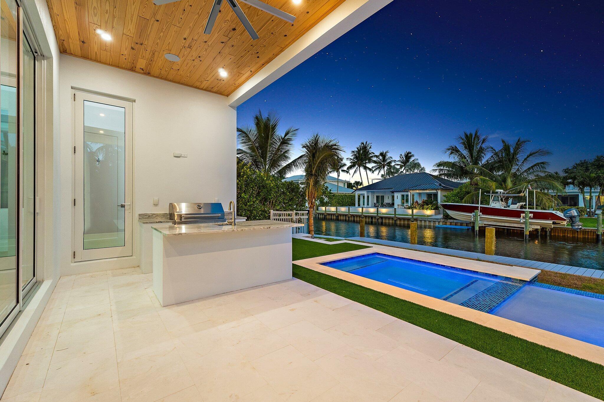 20 Tradewinds Circle