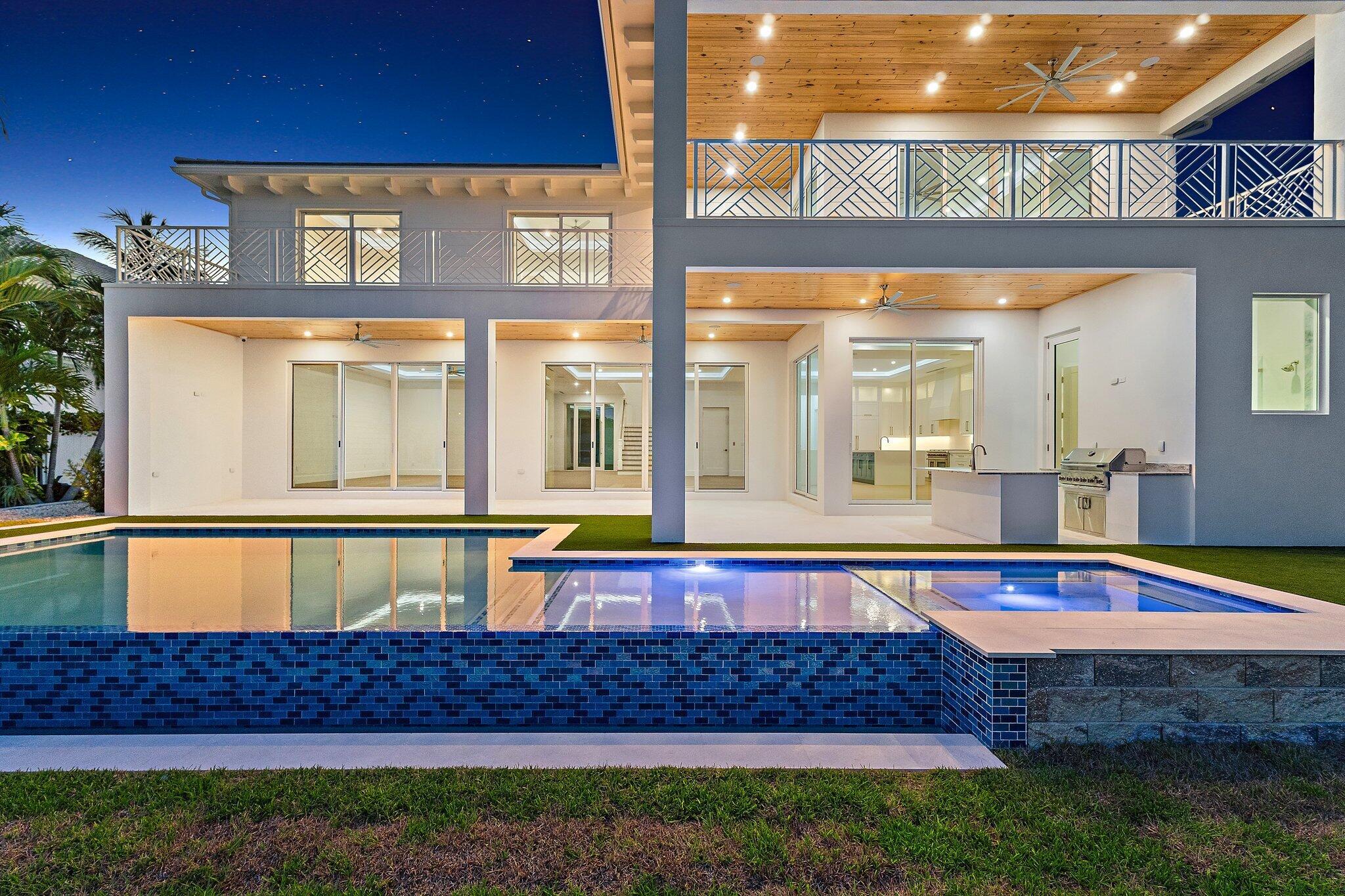 20 Tradewinds Circle