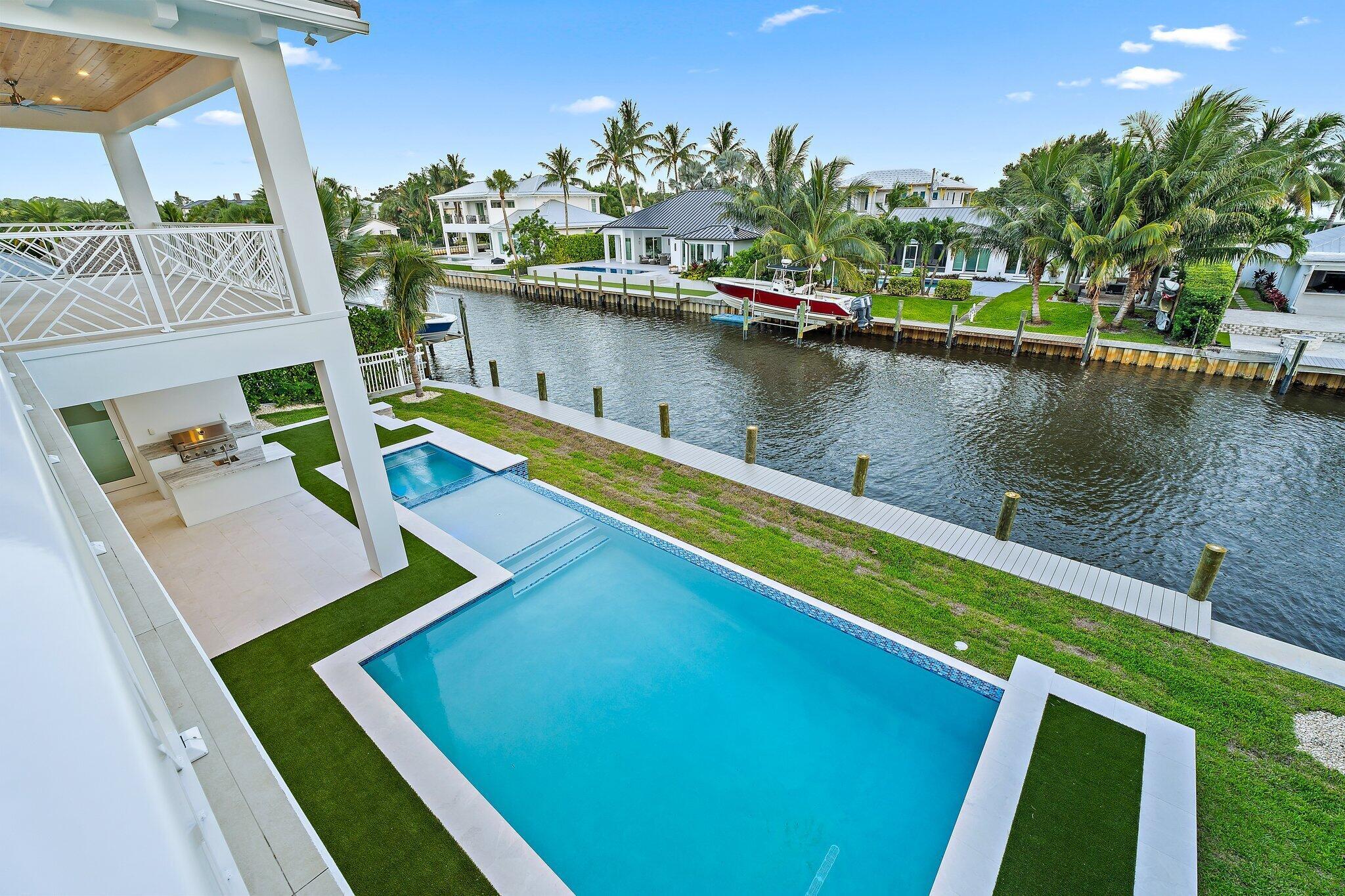 20 Tradewinds Circle