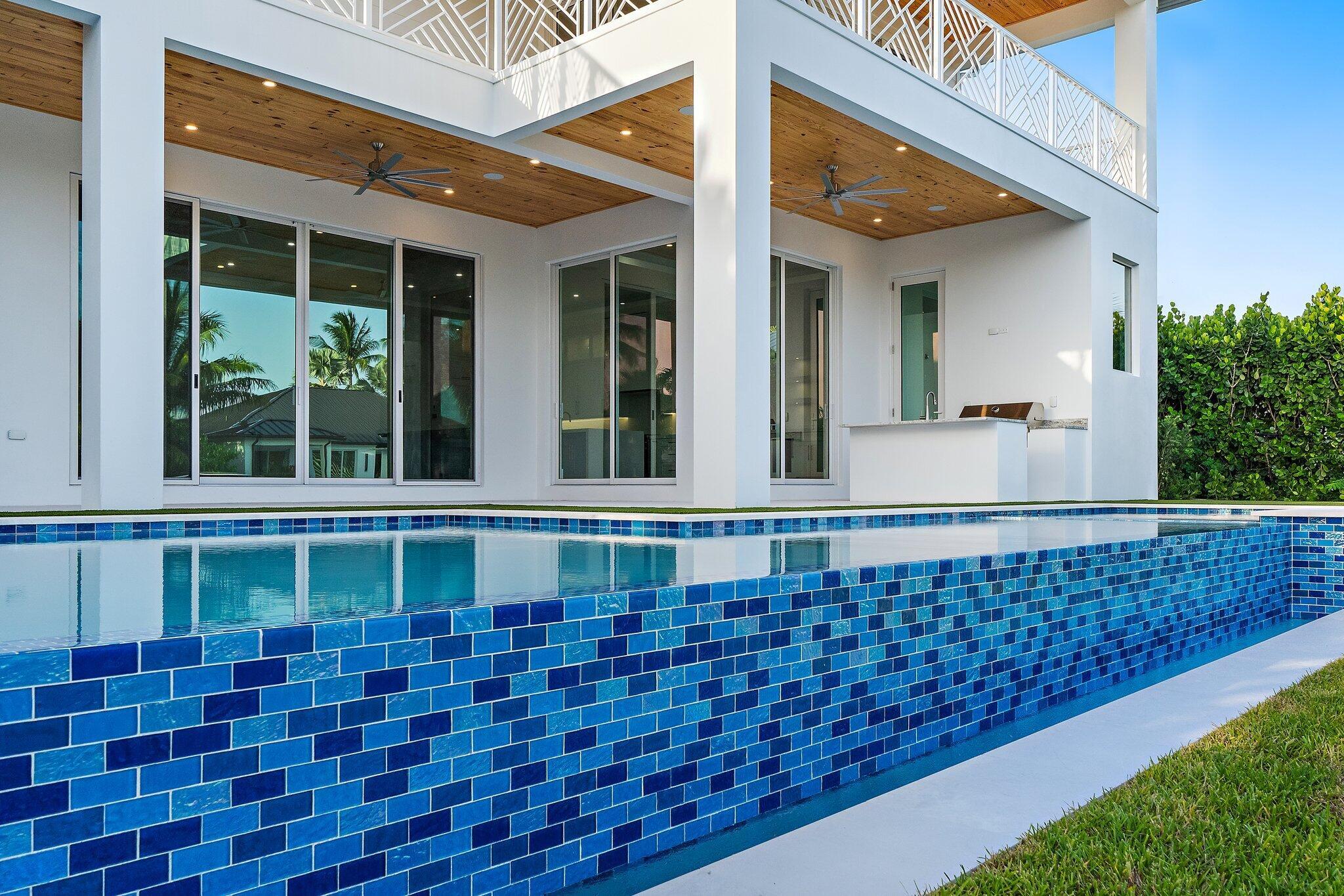 20 Tradewinds Circle