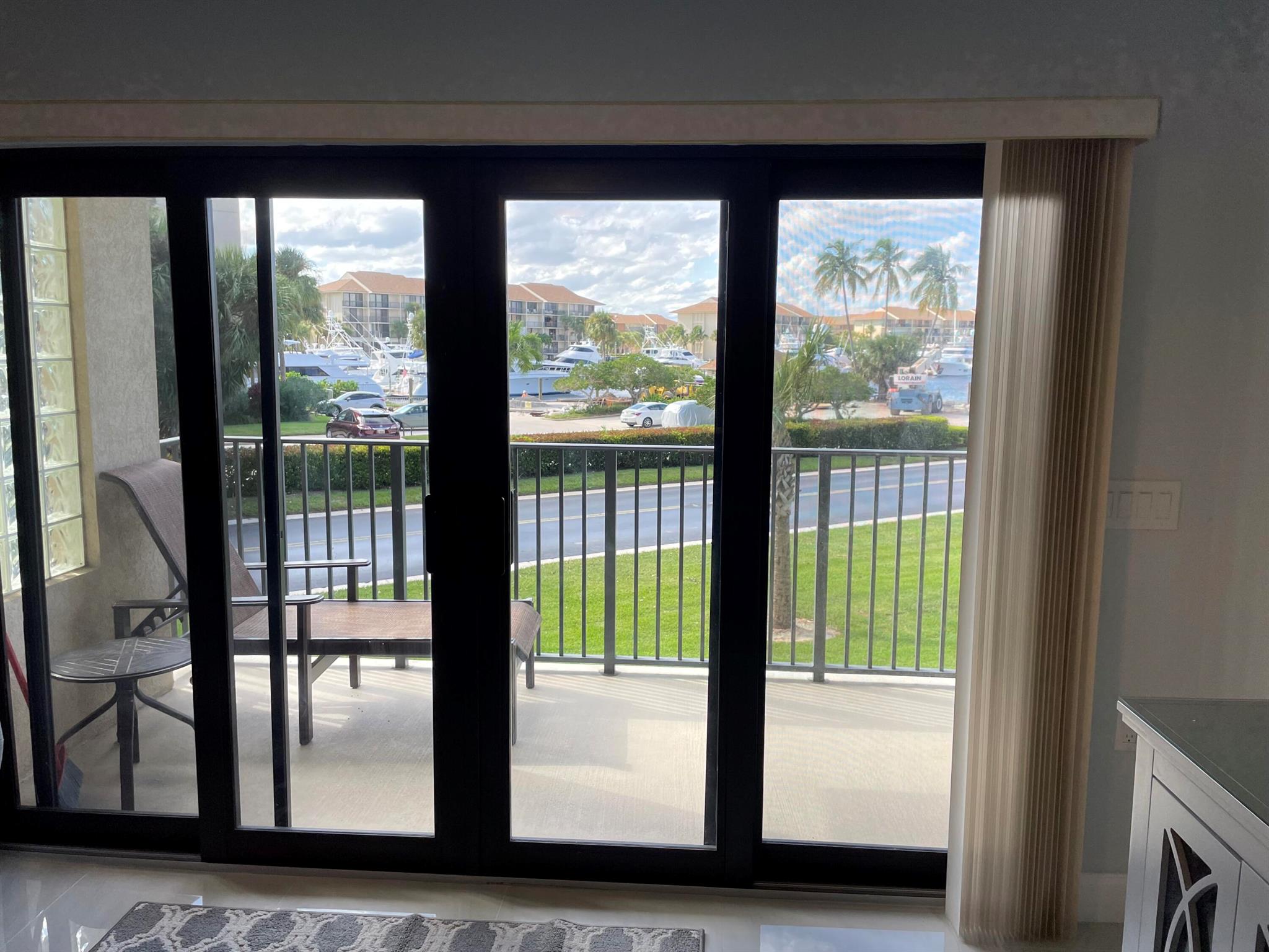 901 SW Seafarer Circle 202