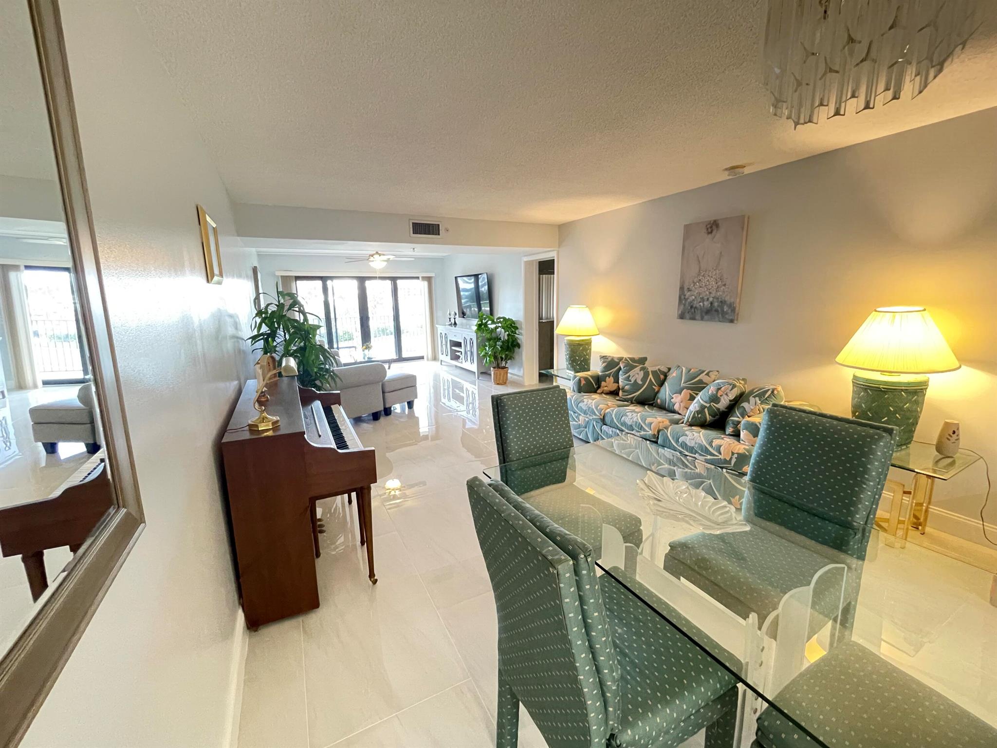 901 SW Seafarer Circle 202