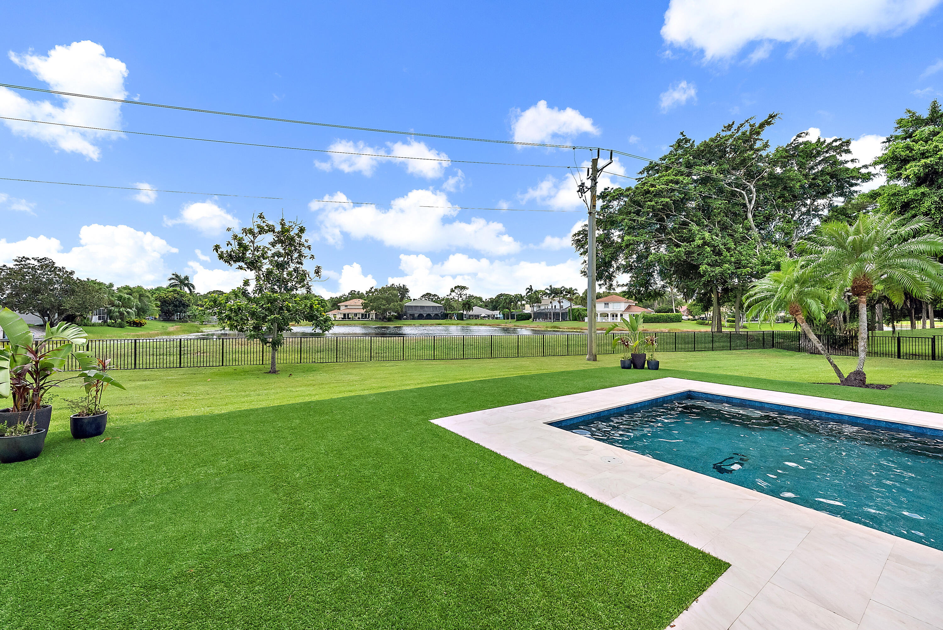 6204 Sand Pine Court