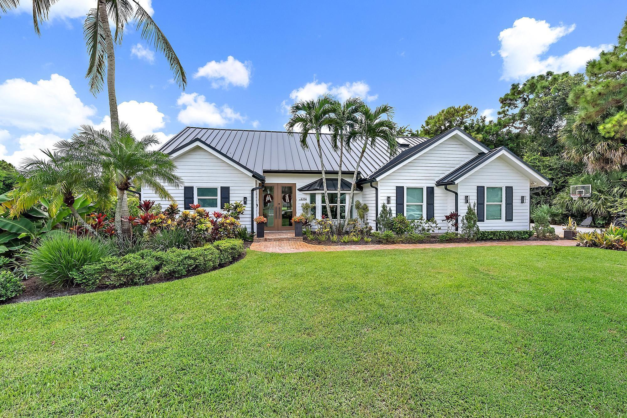 6204 Sand Pine Court