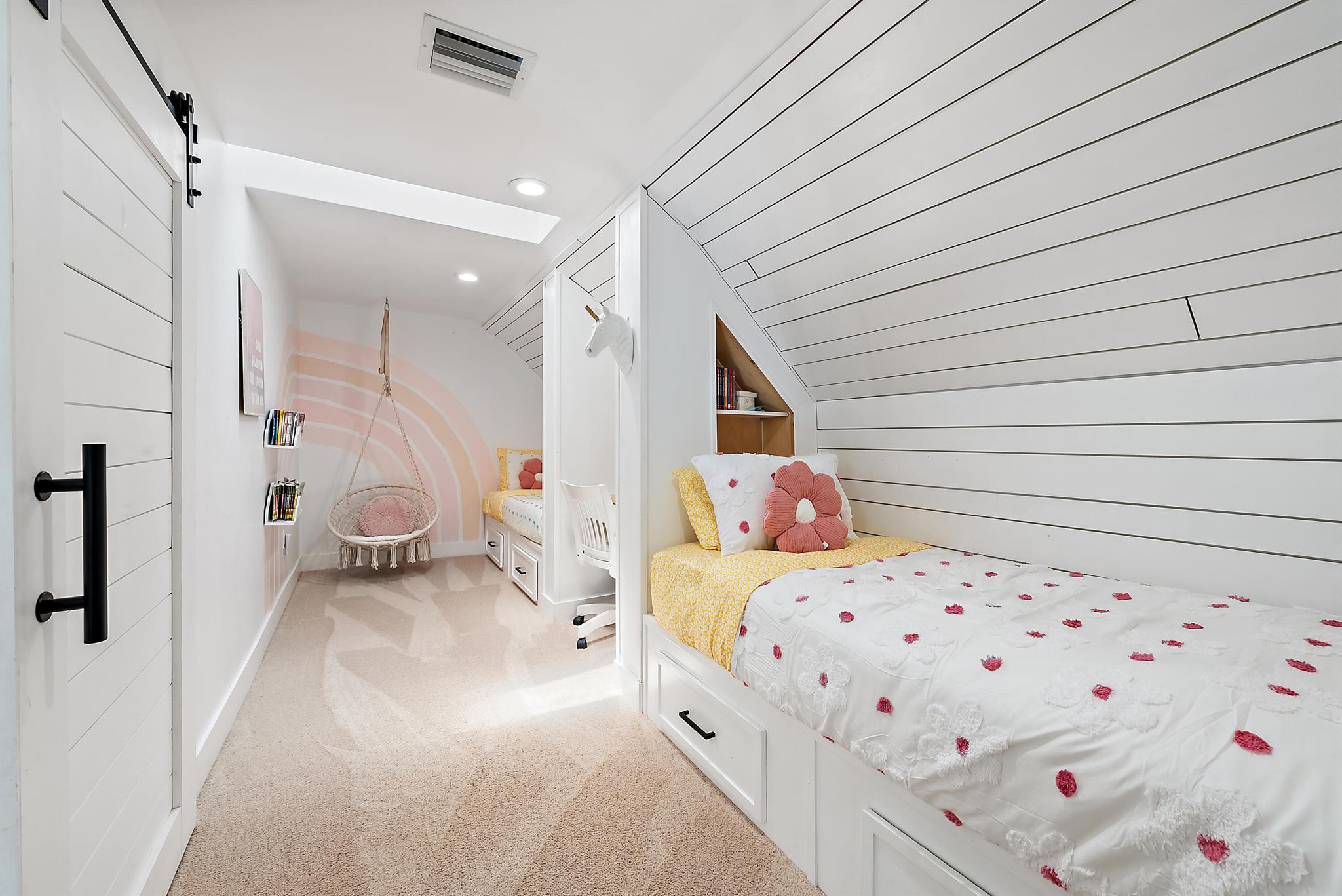 6204 Sand Pine Court