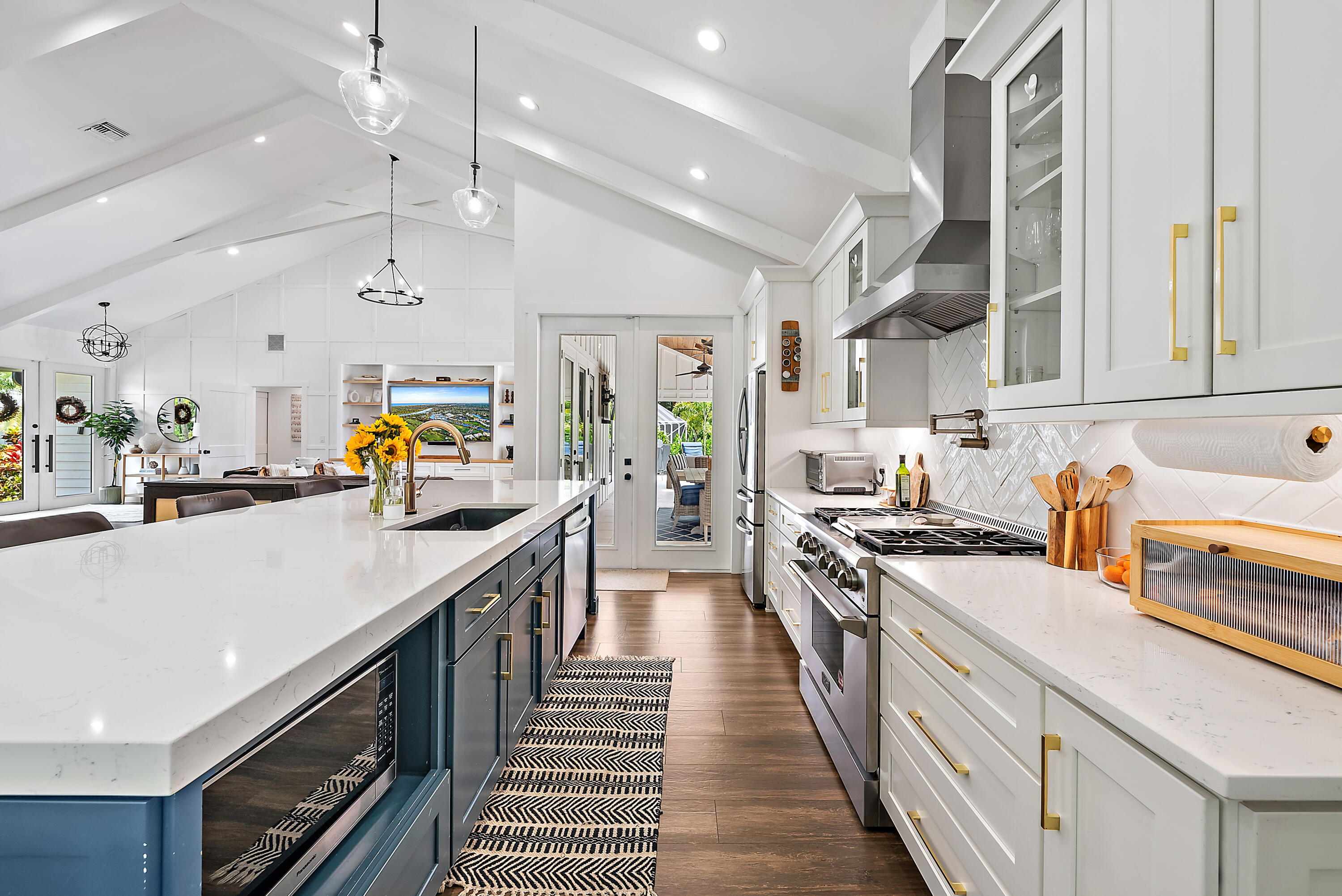 6204 Sand Pine Court