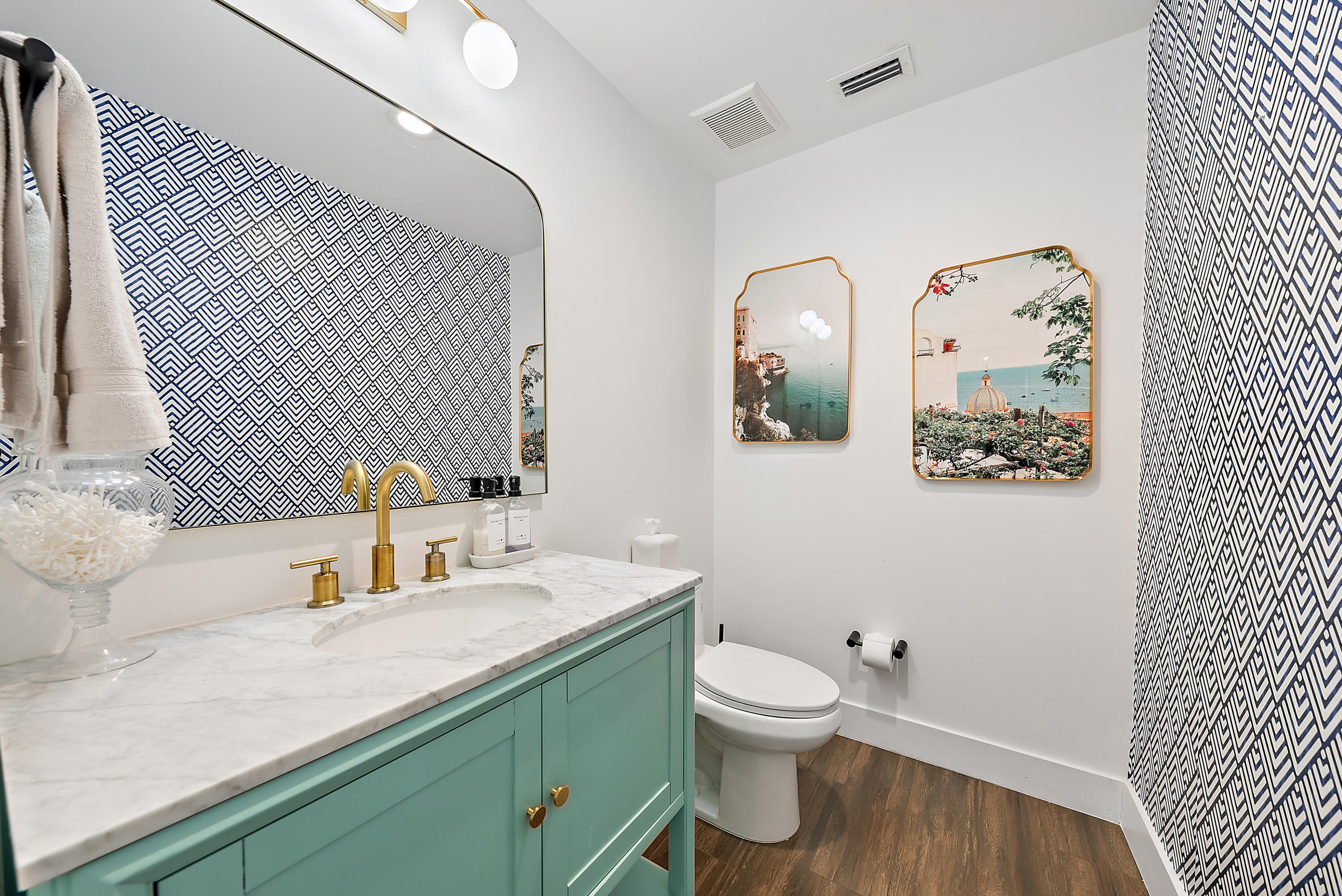 6204 Sand Pine Court