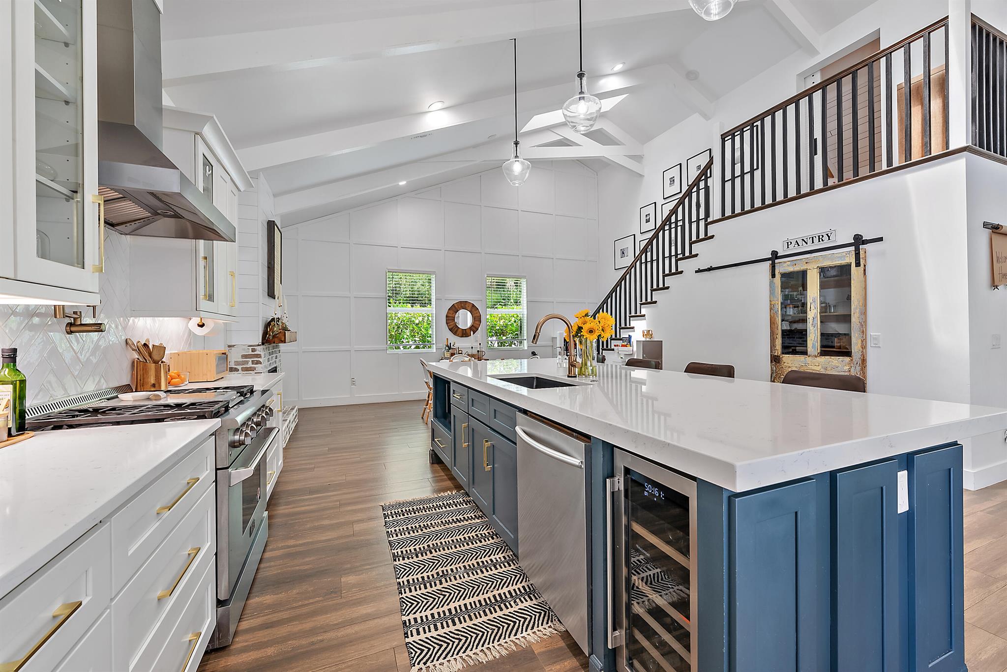 6204 Sand Pine Court