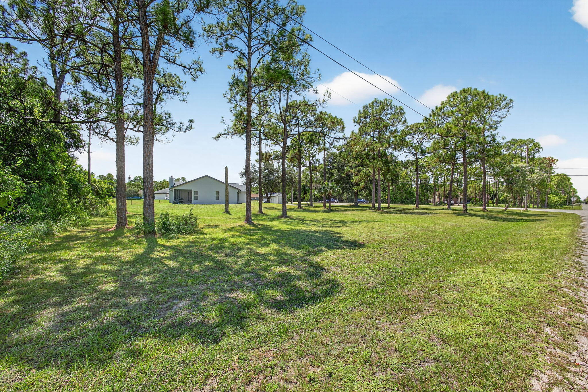 16476 86th Street N
