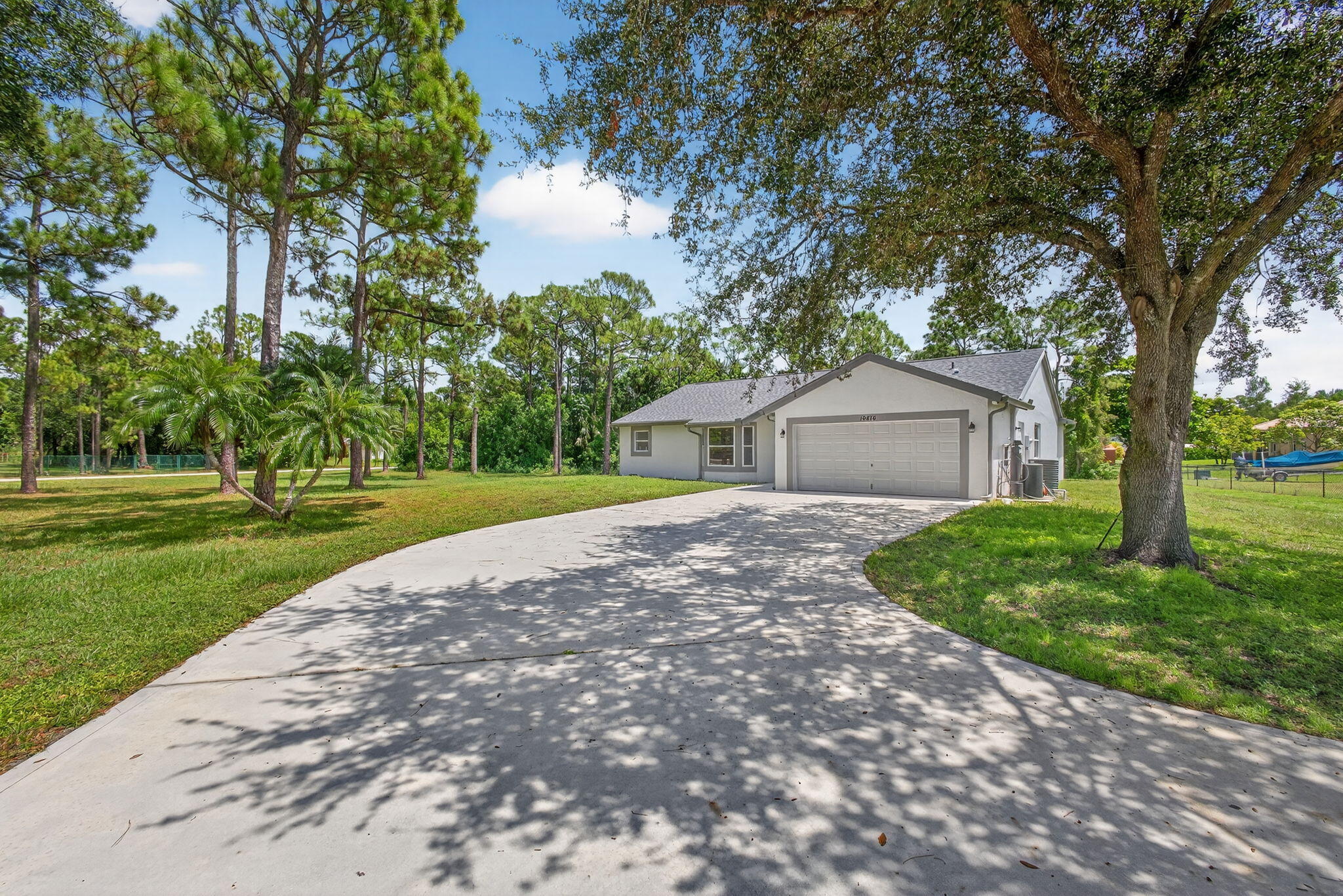 16476 86th Street N