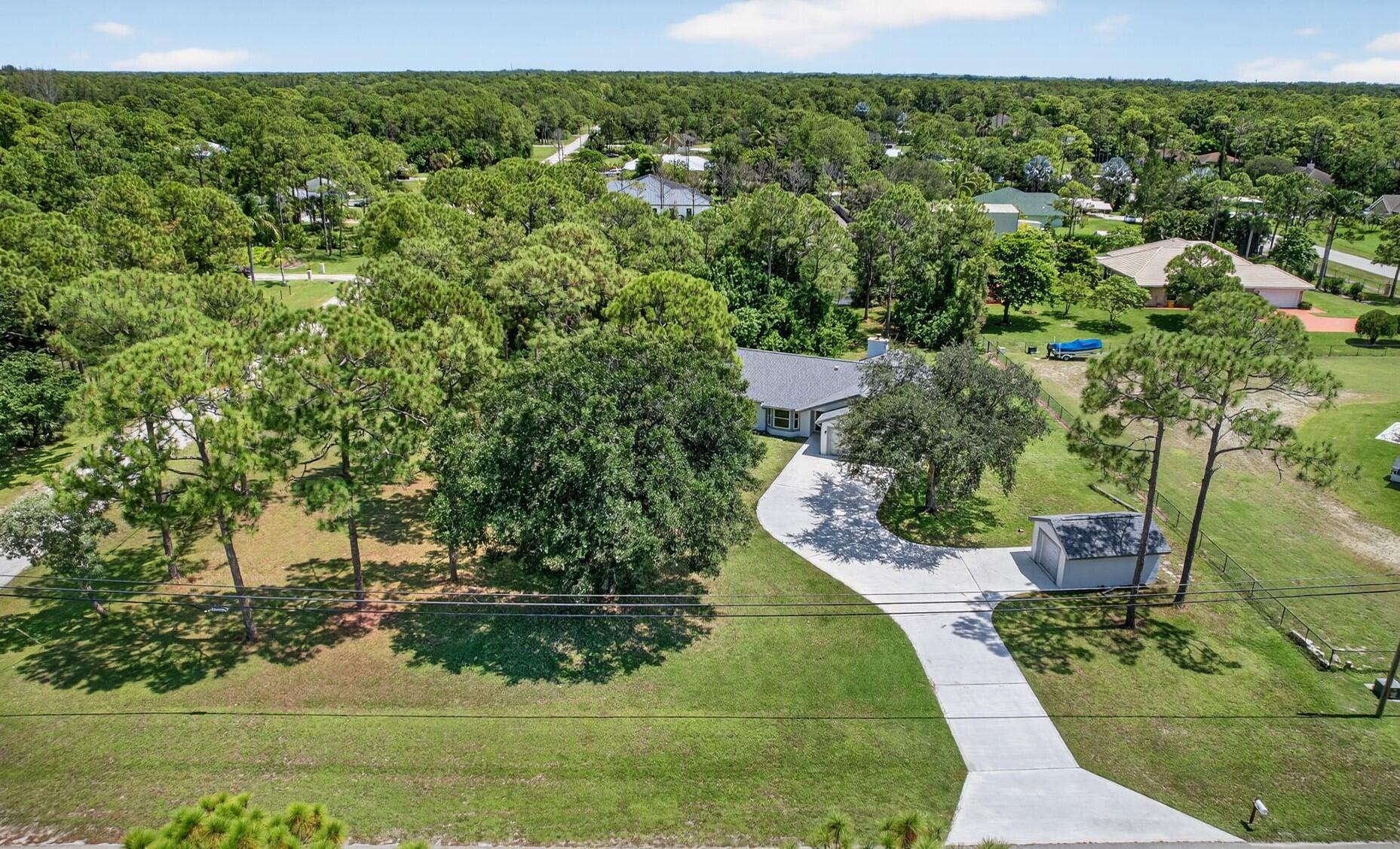 16476 86th Street N