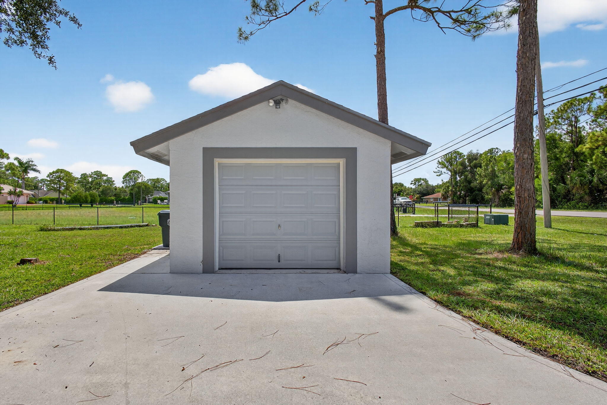 16476 86th Street N