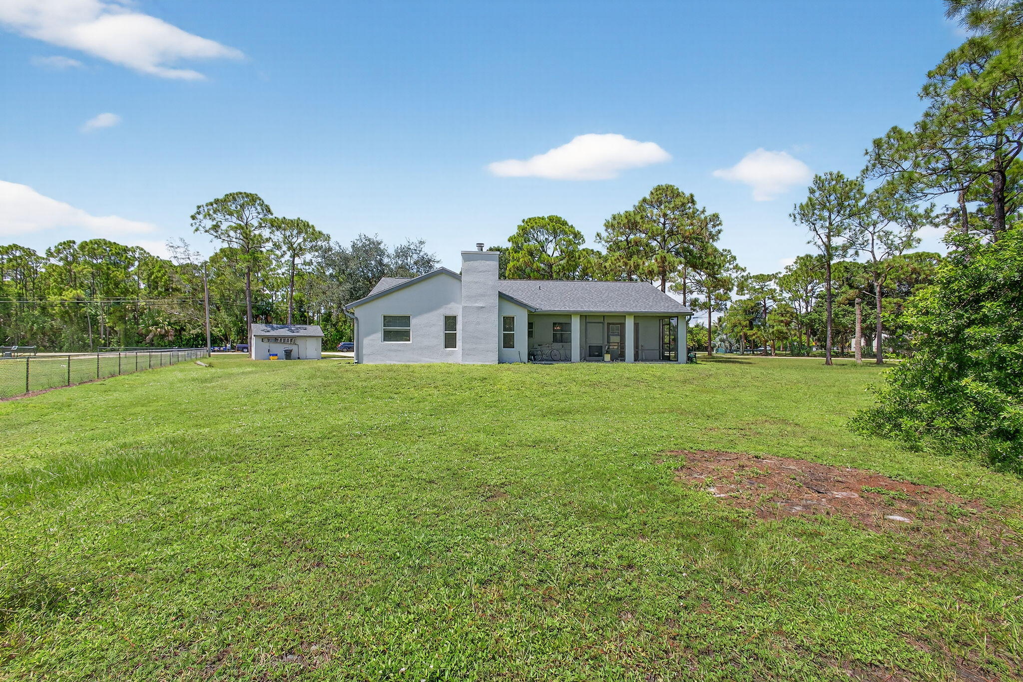 16476 86th Street N