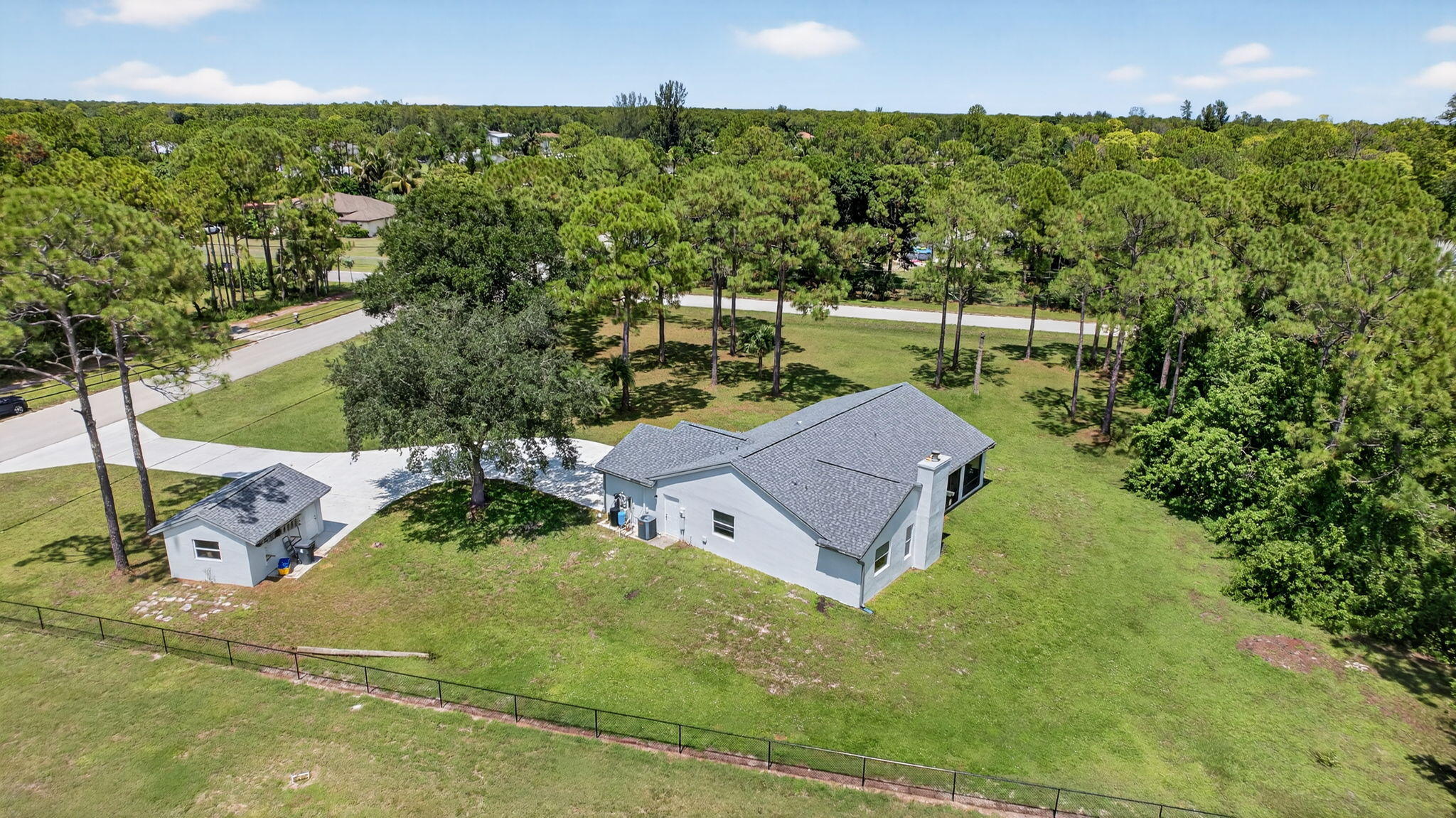 16476 86th Street N