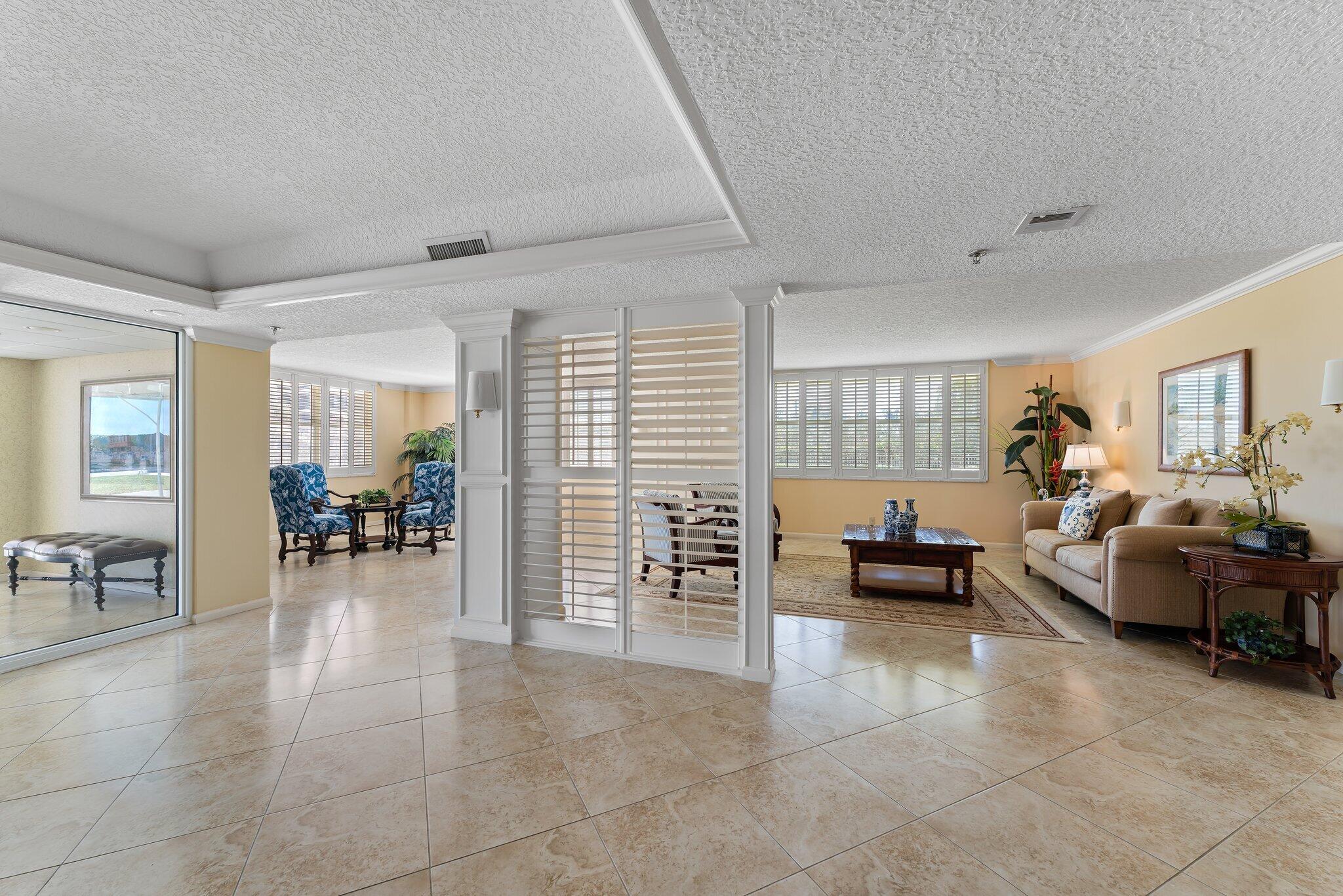 500 Ocean Drive W-4c