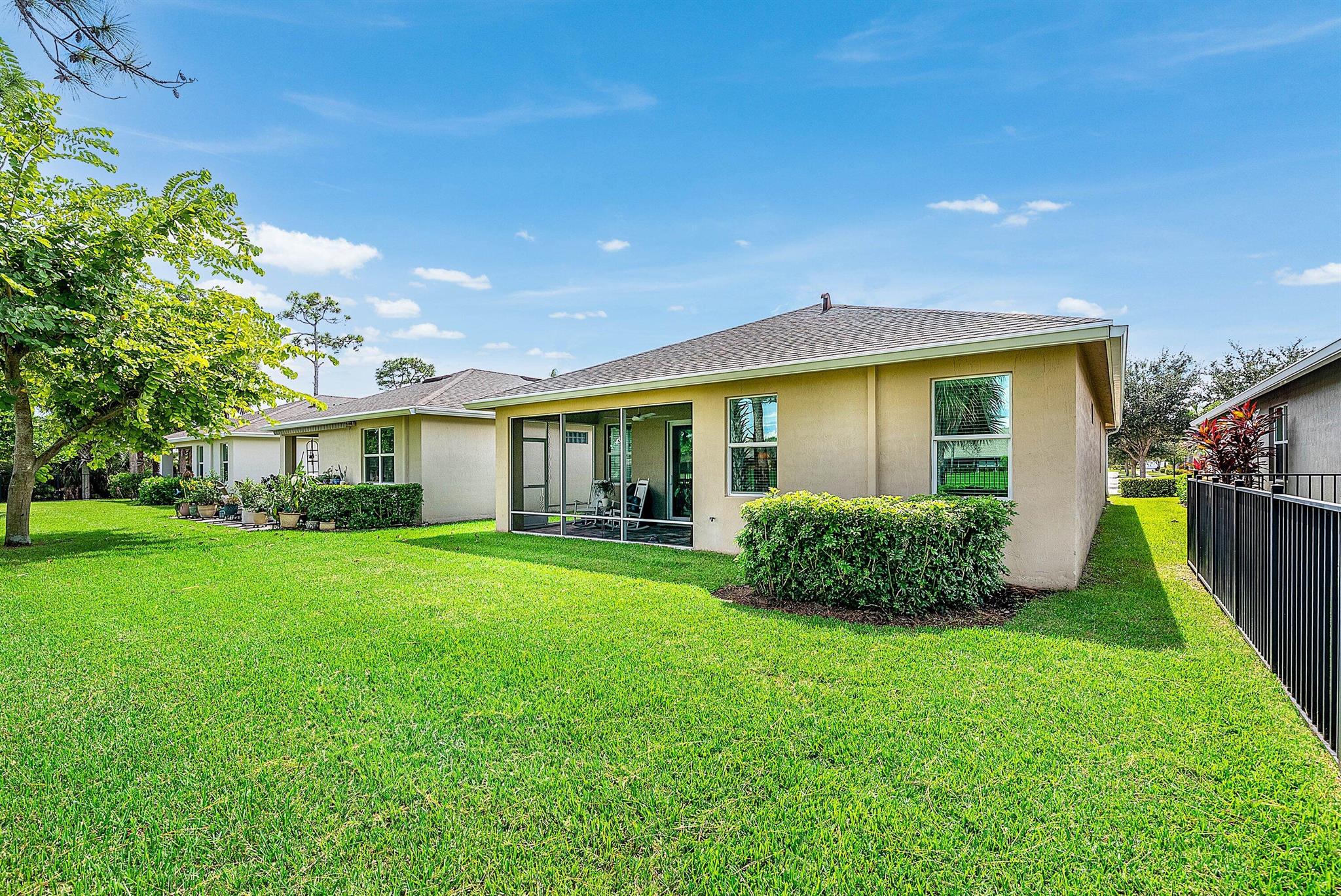 5721 SE Kawana Trail