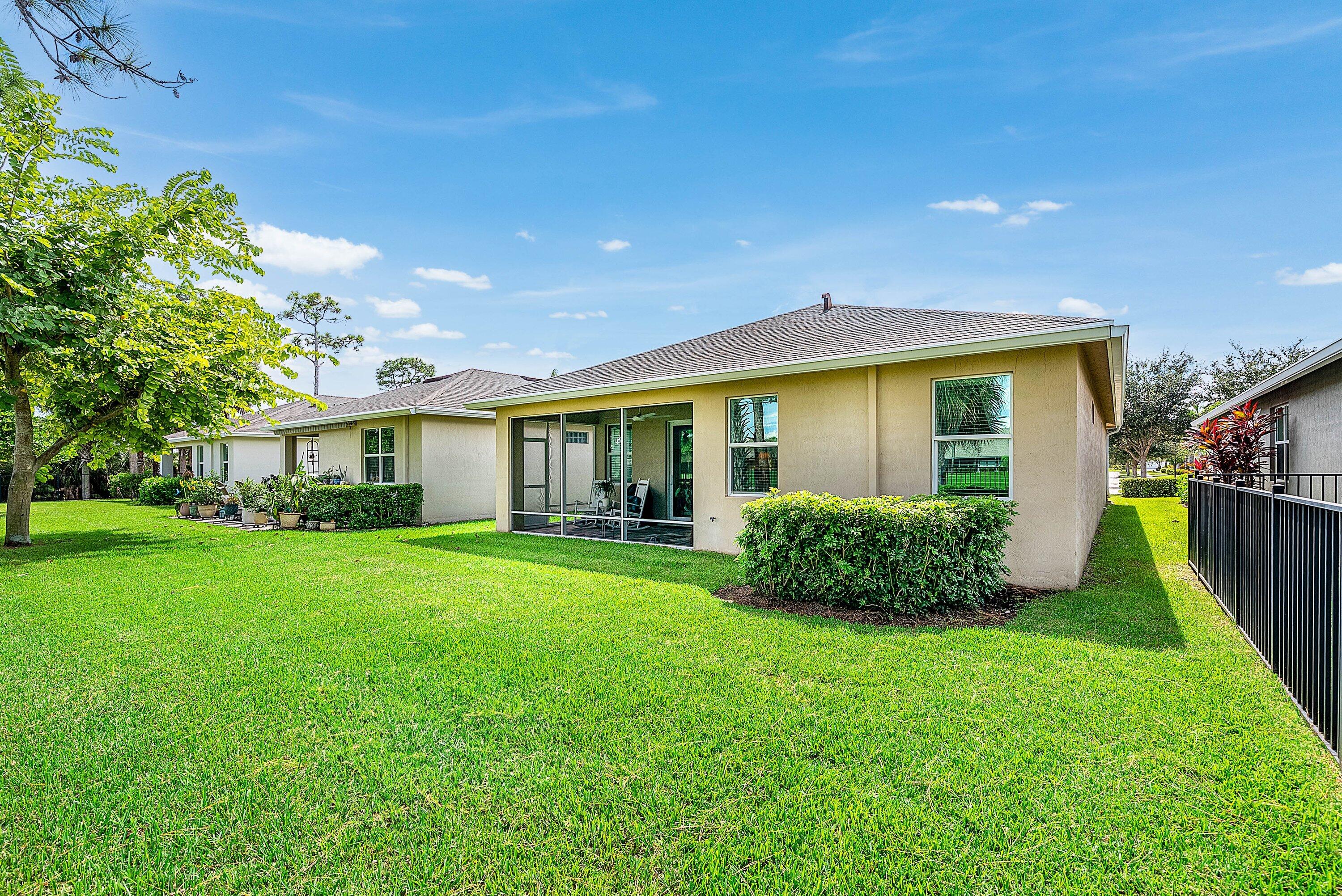 5721 SE Kawana Trail