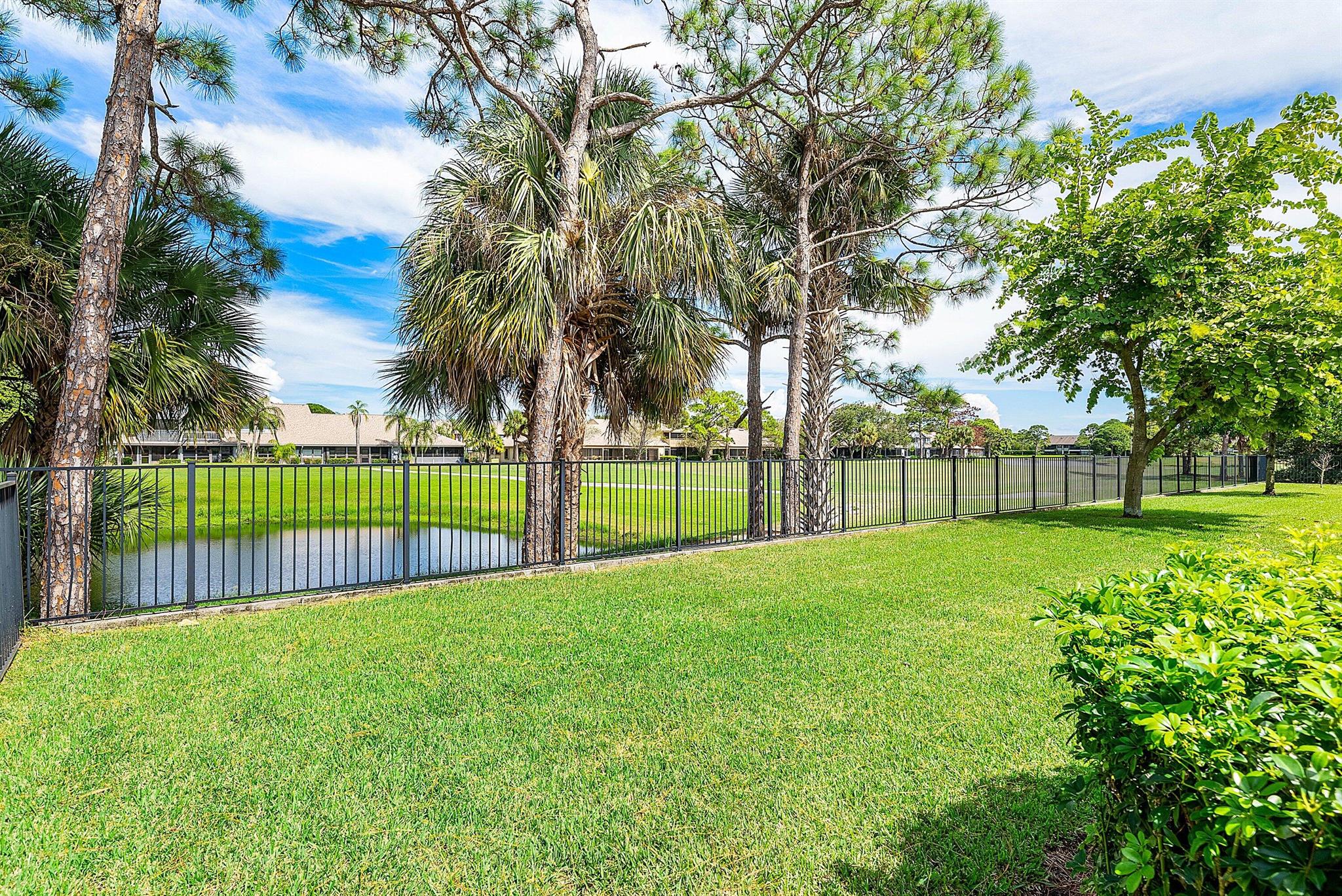 5721 SE Kawana Trail