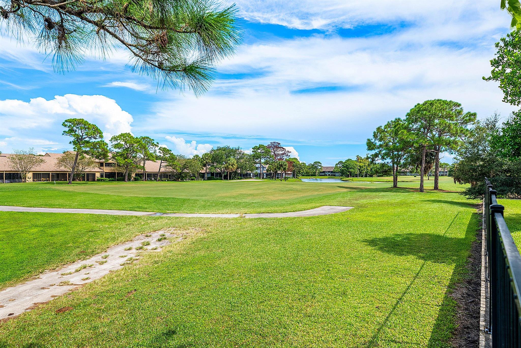 5721 SE Kawana Trail