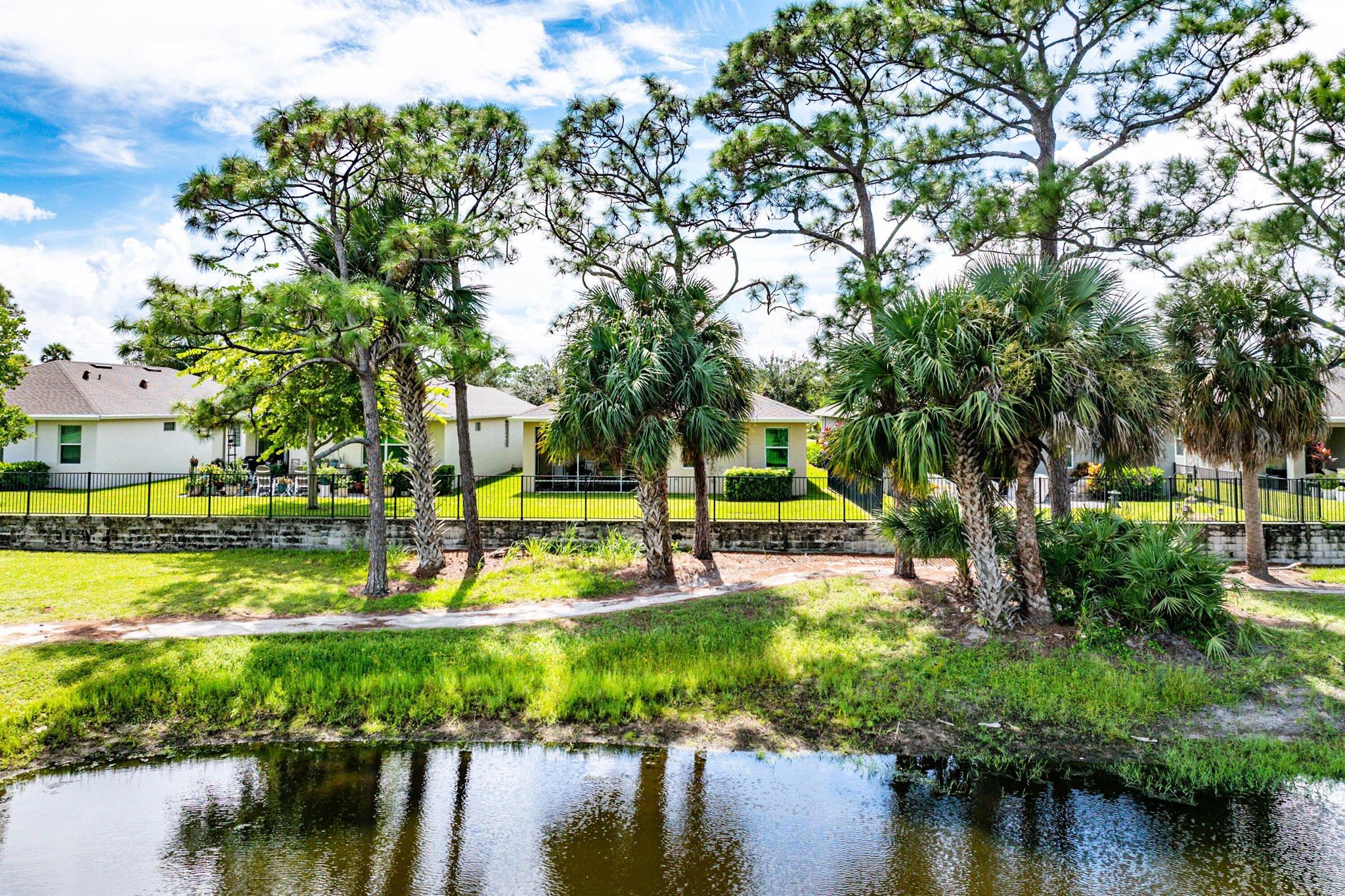 5721 SE Kawana Trail