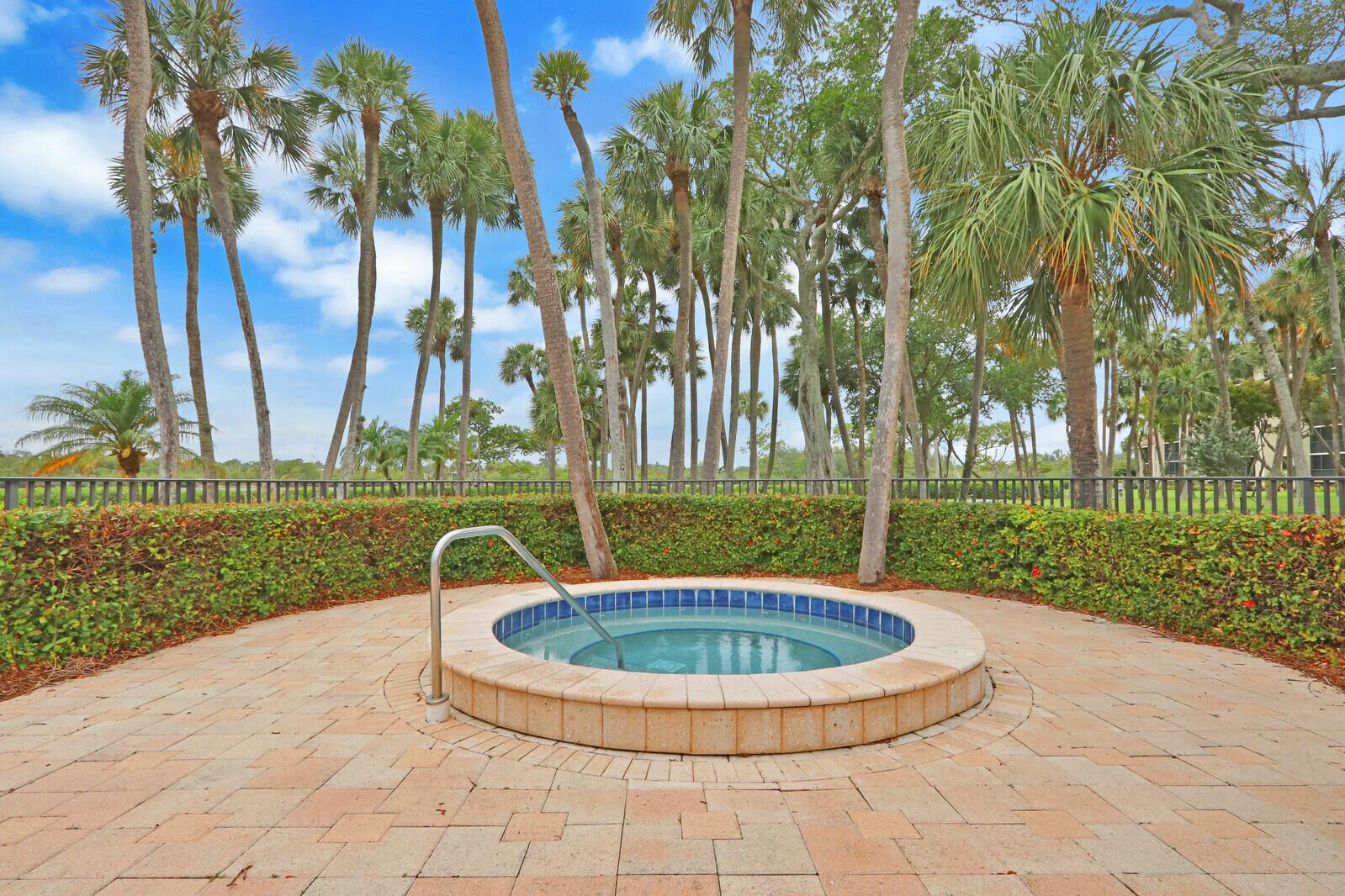 1000 N Us Highway 1 An104