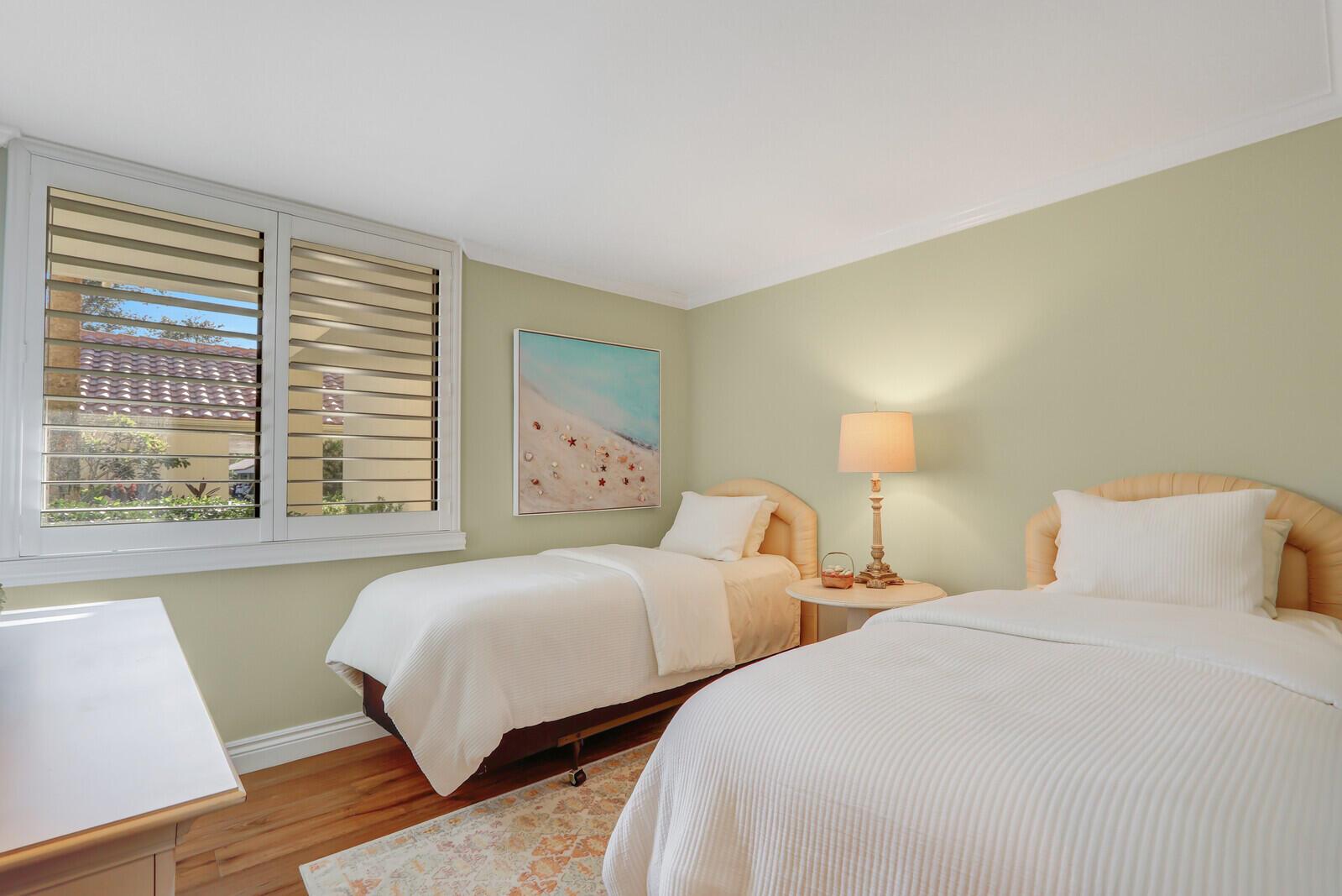 1000 N Us Highway 1 An104