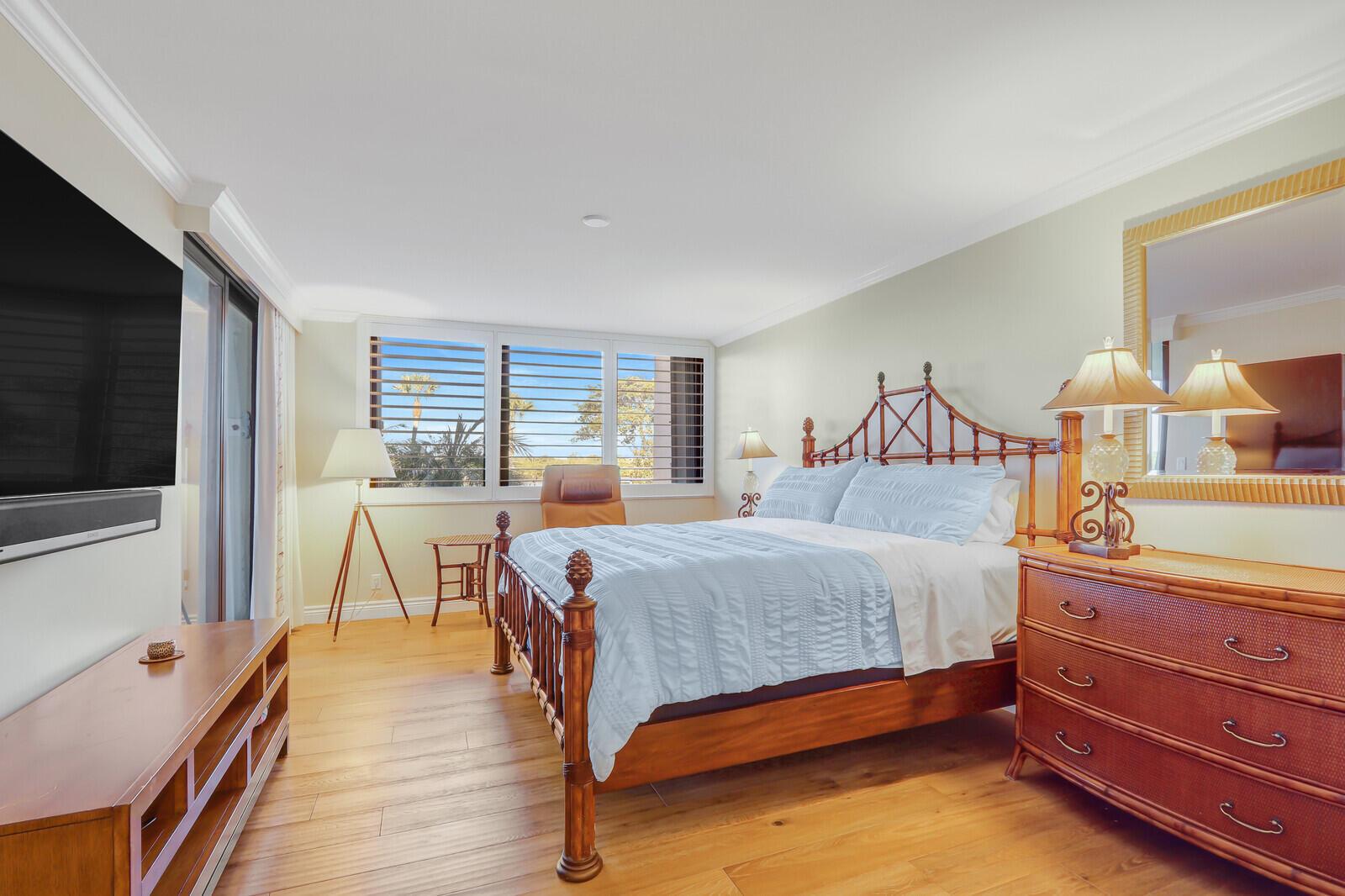 1000 N Us Highway 1 An104