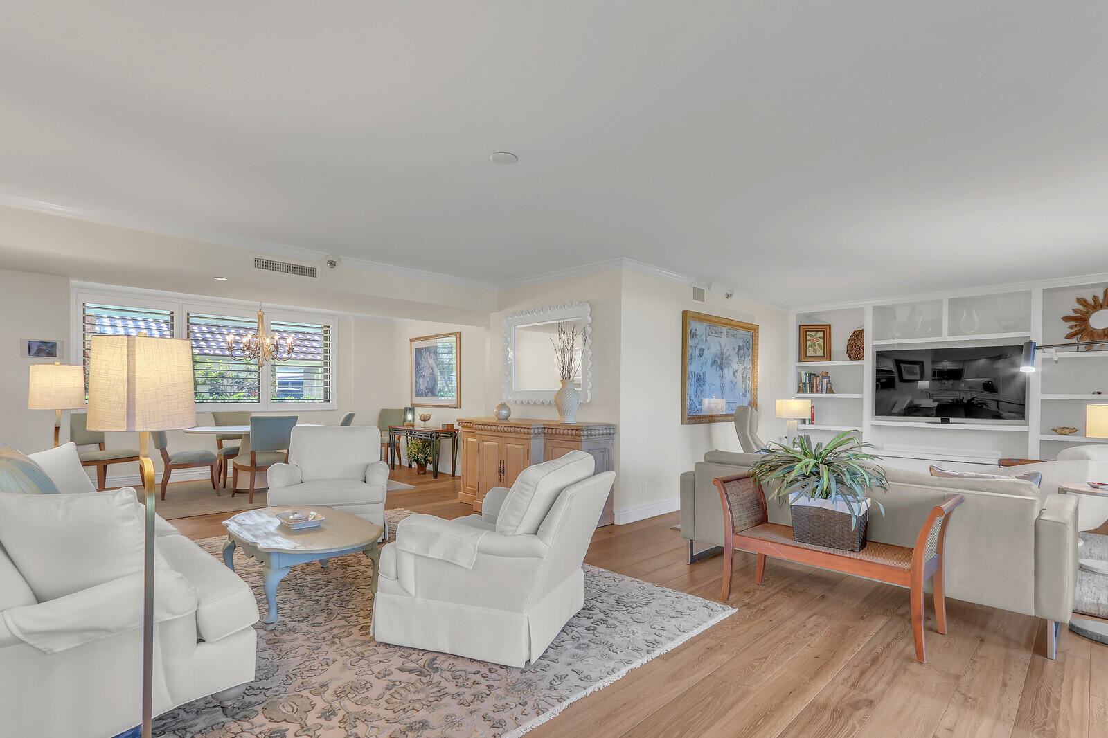 1000 N Us Highway 1 An104