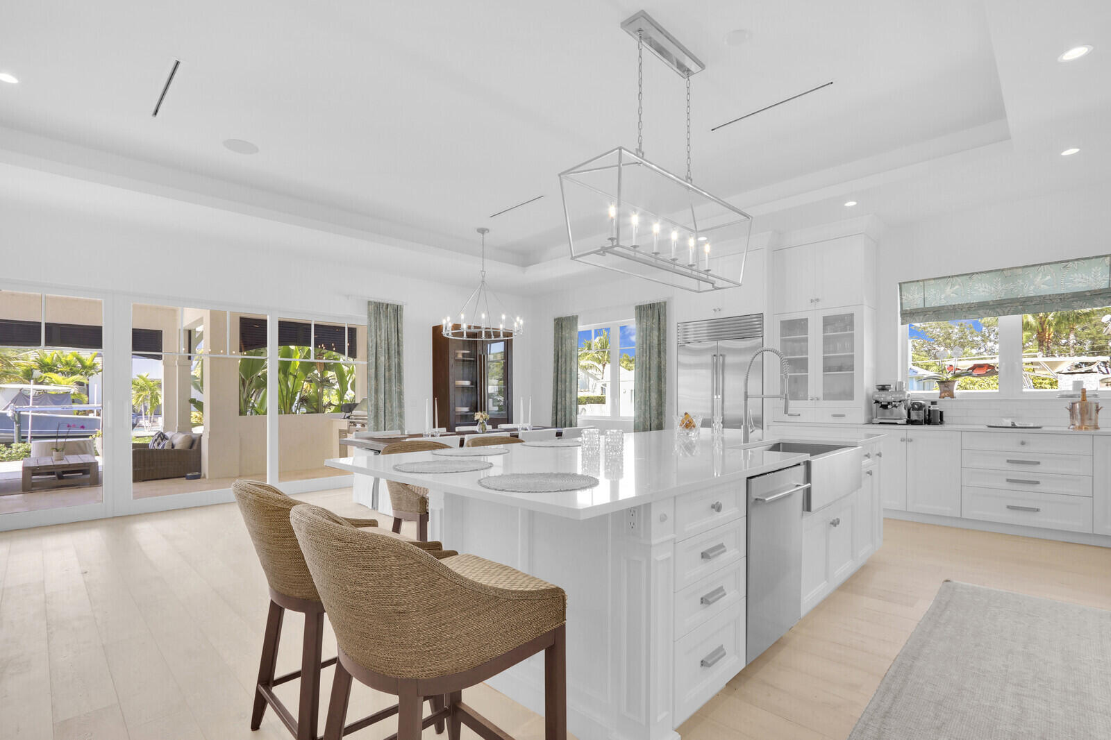 934 N Loxahatchee Drive