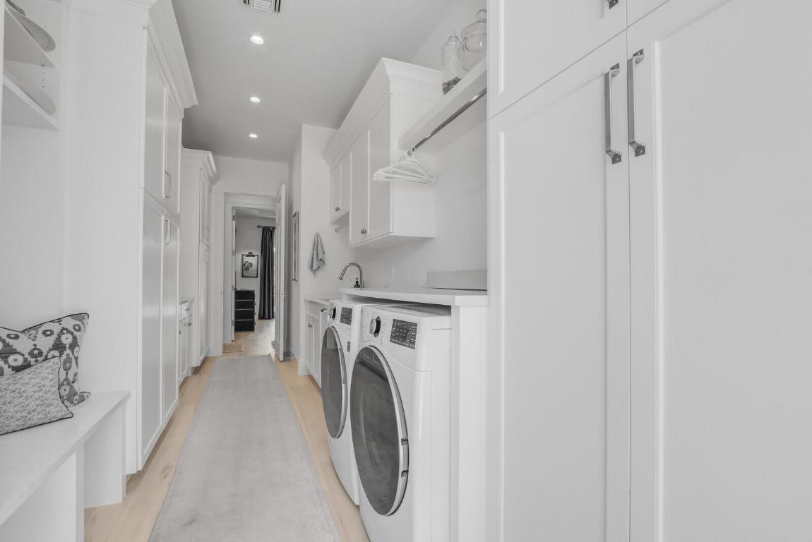 934 N Loxahatchee Drive