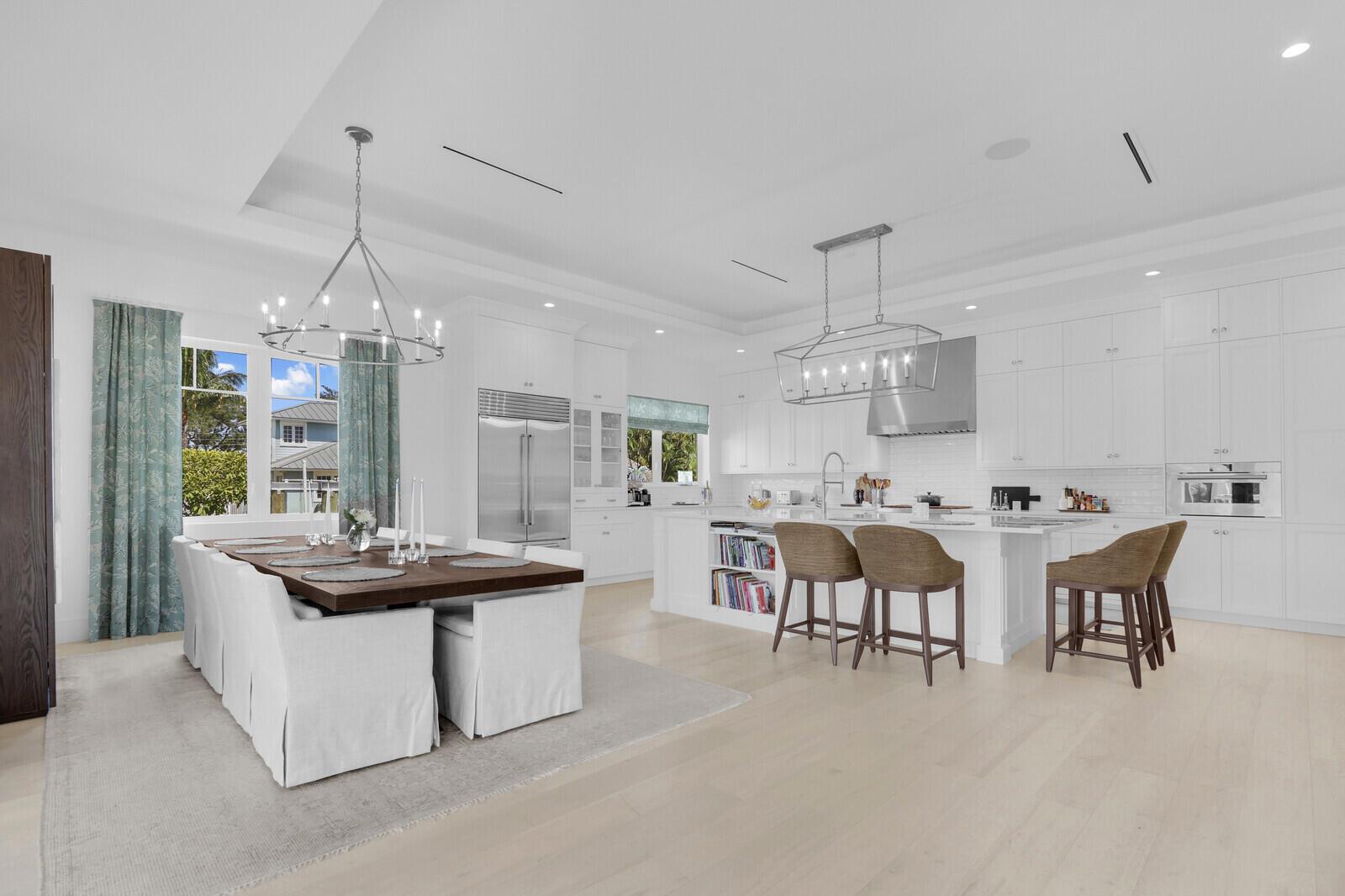 934 N Loxahatchee Drive