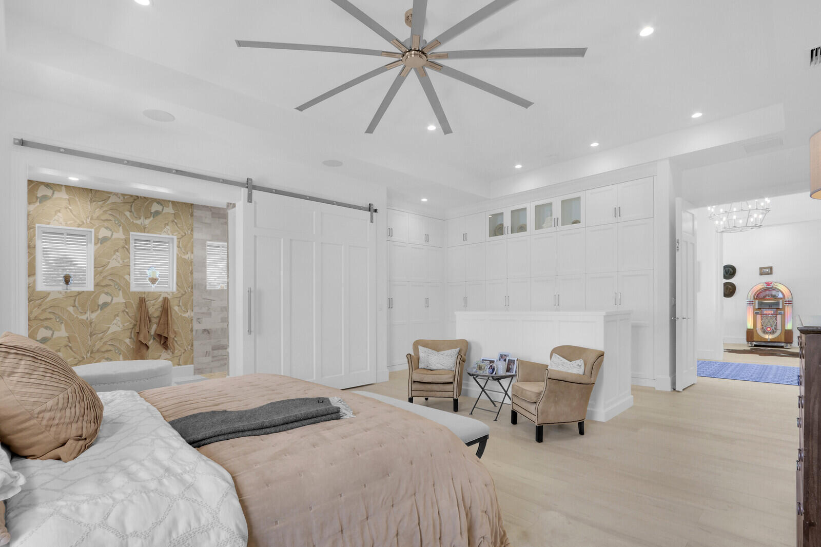 934 N Loxahatchee Drive