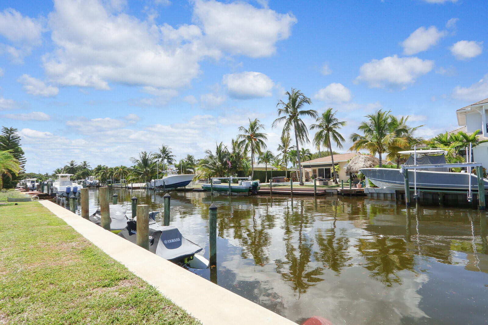 934 N Loxahatchee Drive
