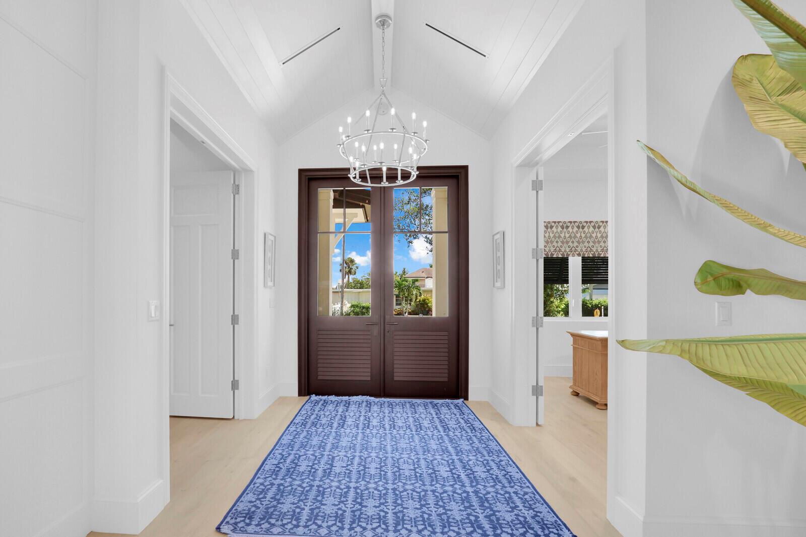 934 N Loxahatchee Drive